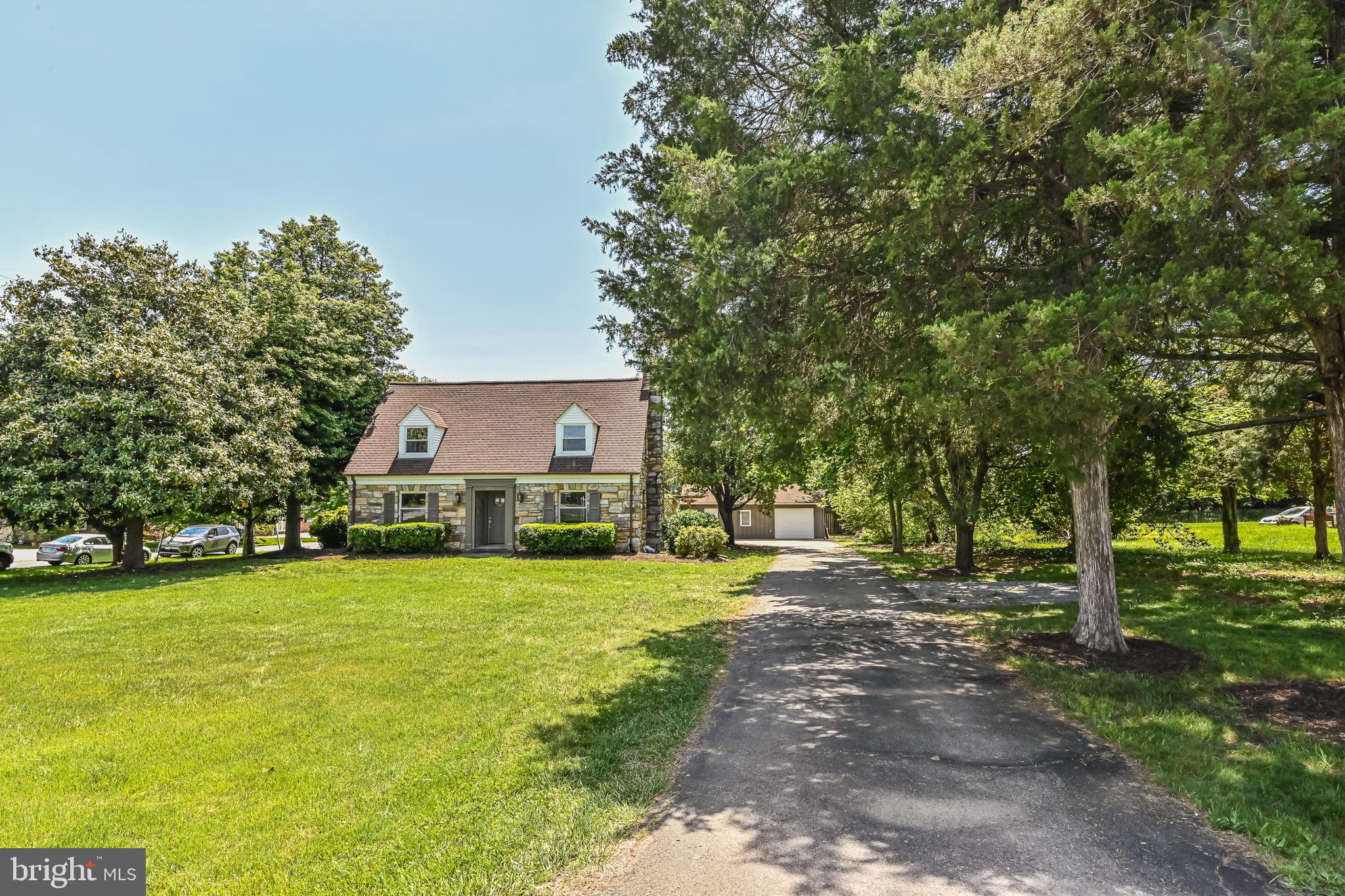 Real estate listing preview #1