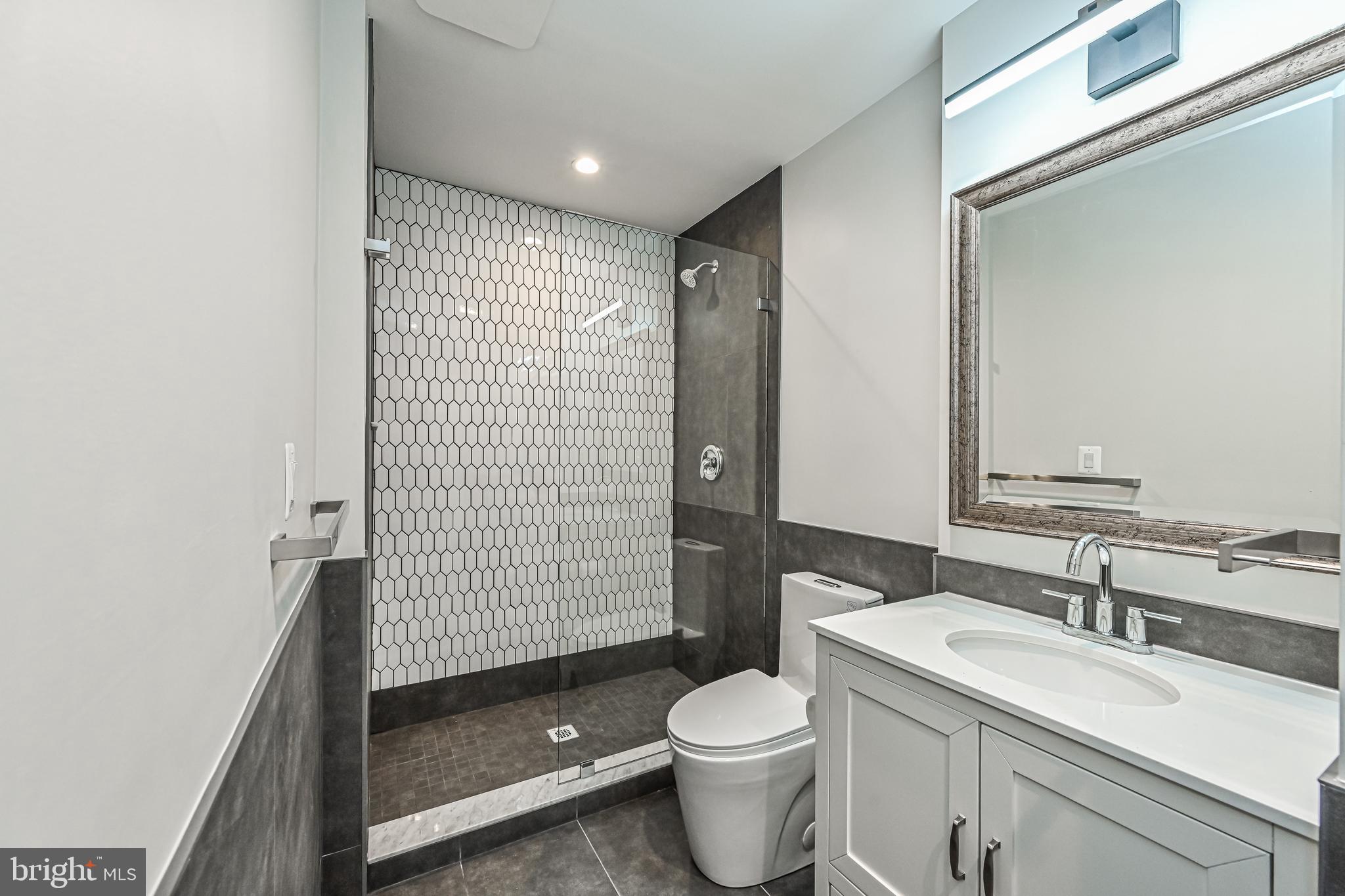 Real estate listing preview #18