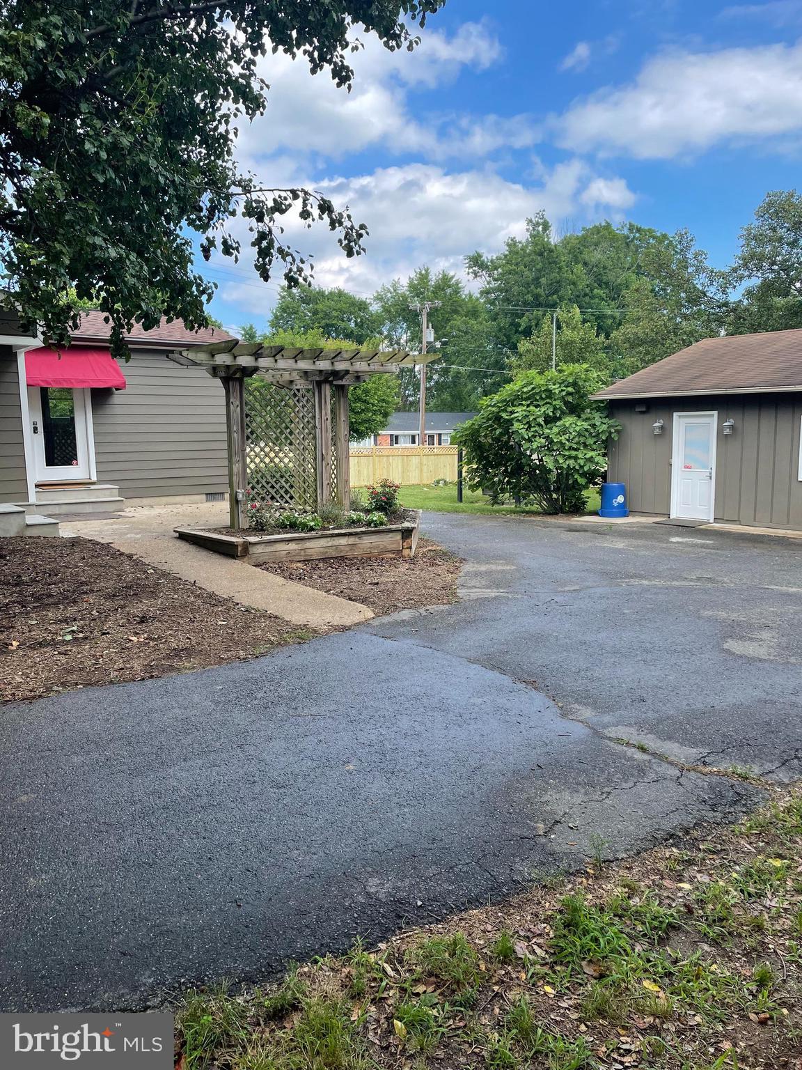 Real estate listing preview #68