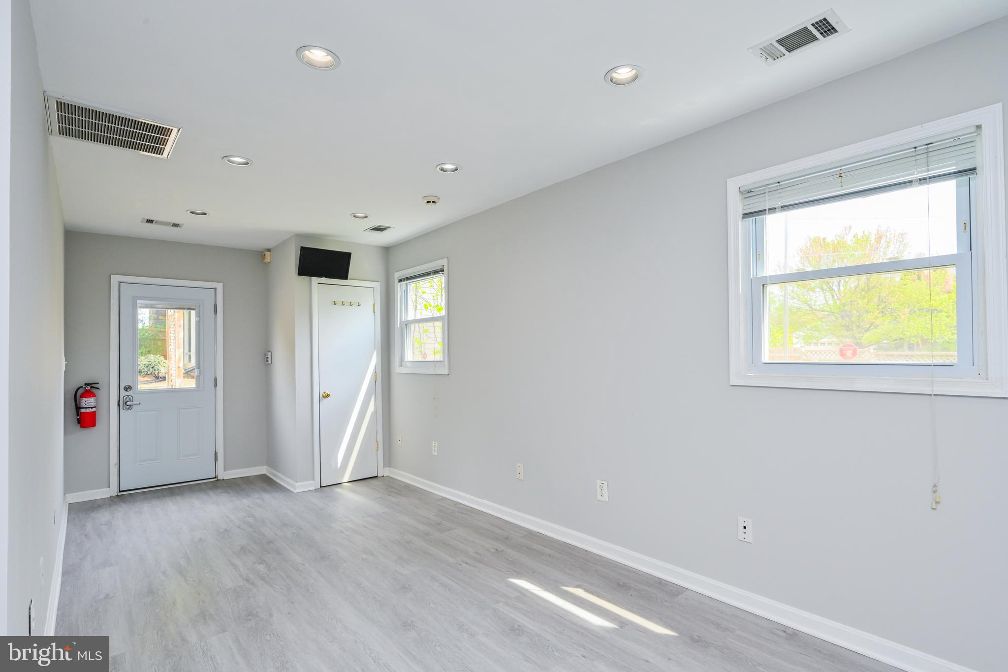 Real estate listing preview #91