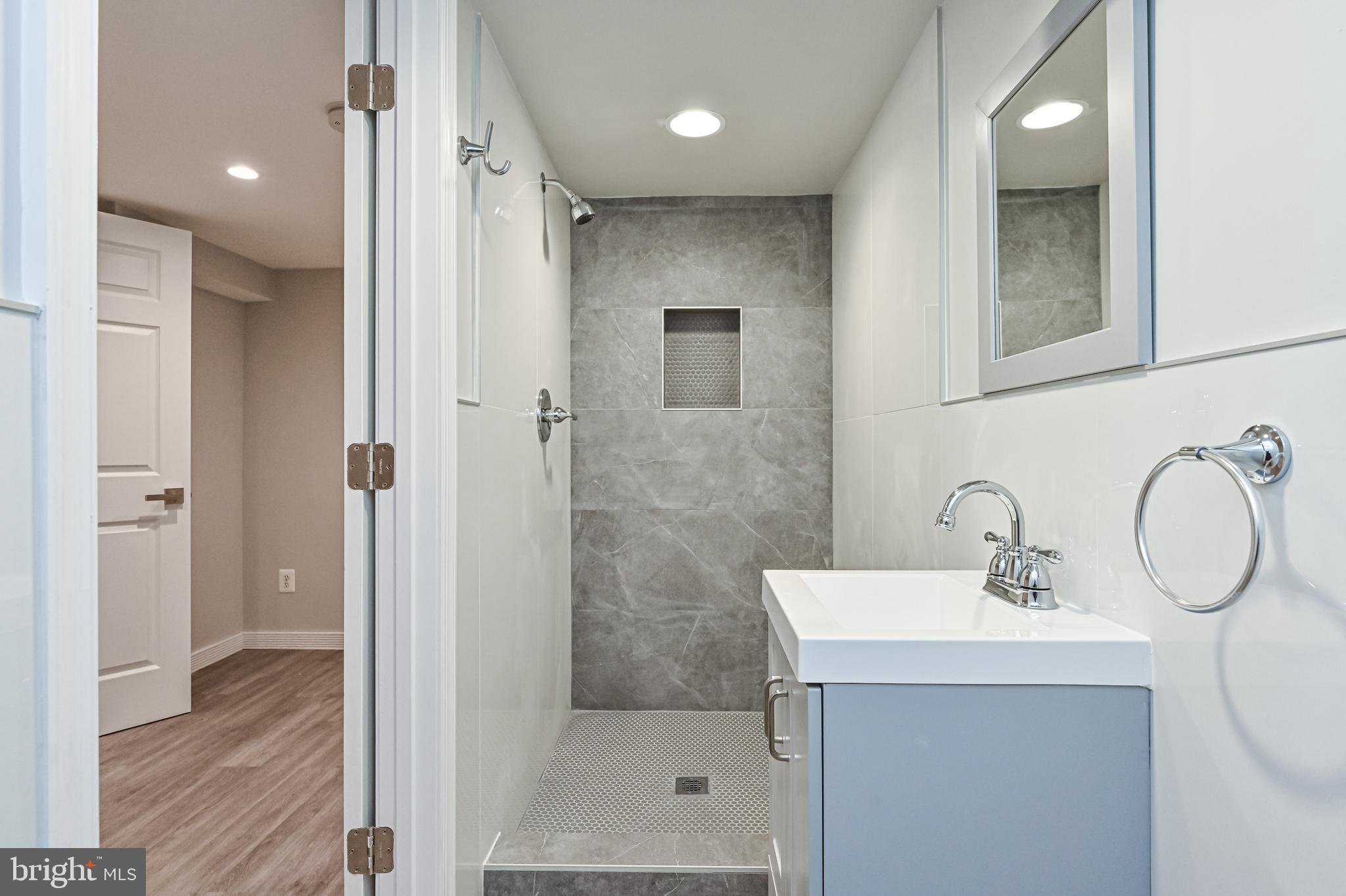 Real estate listing preview #60