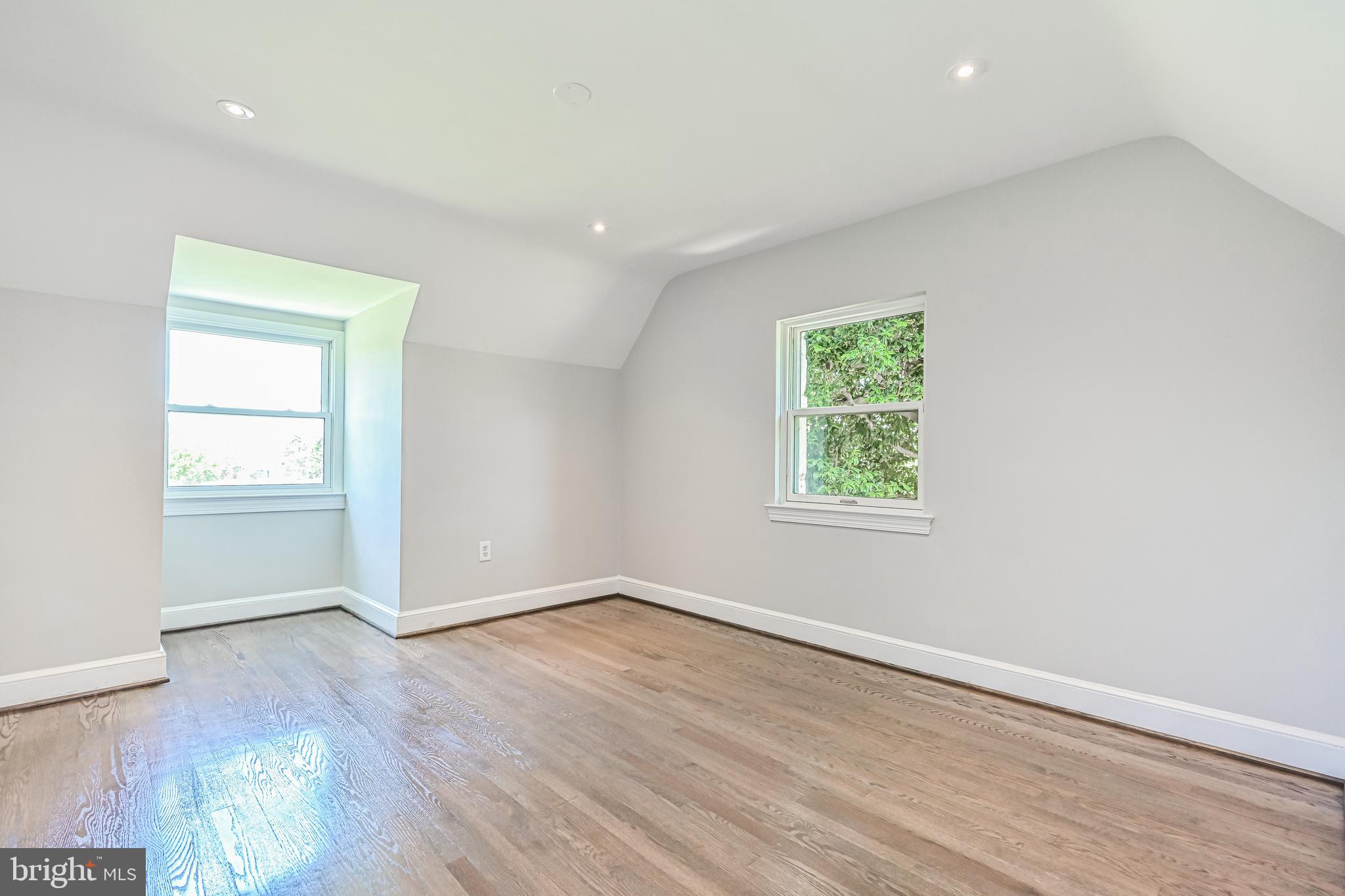 Real estate listing preview #51