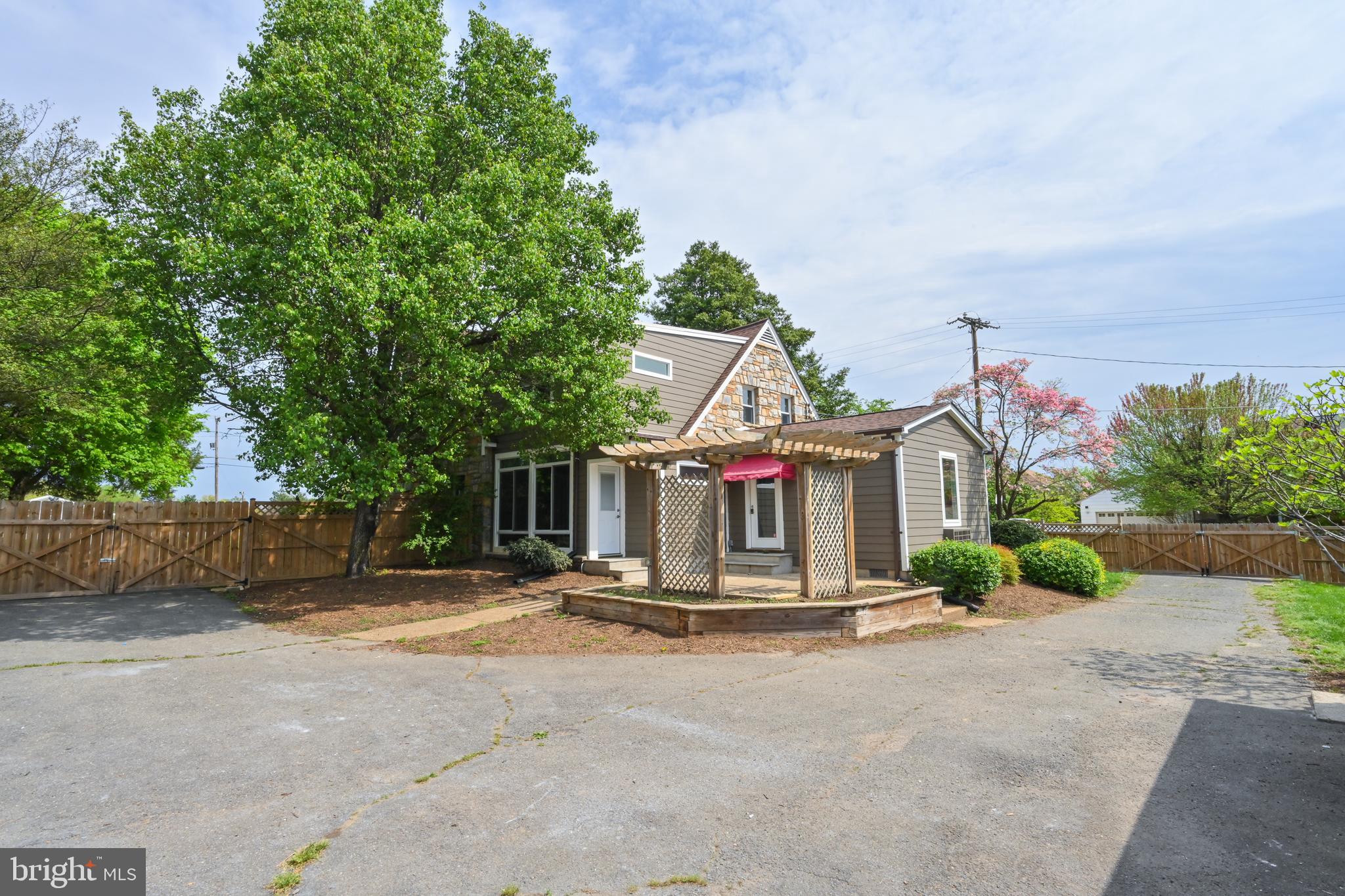 Real estate listing preview #84