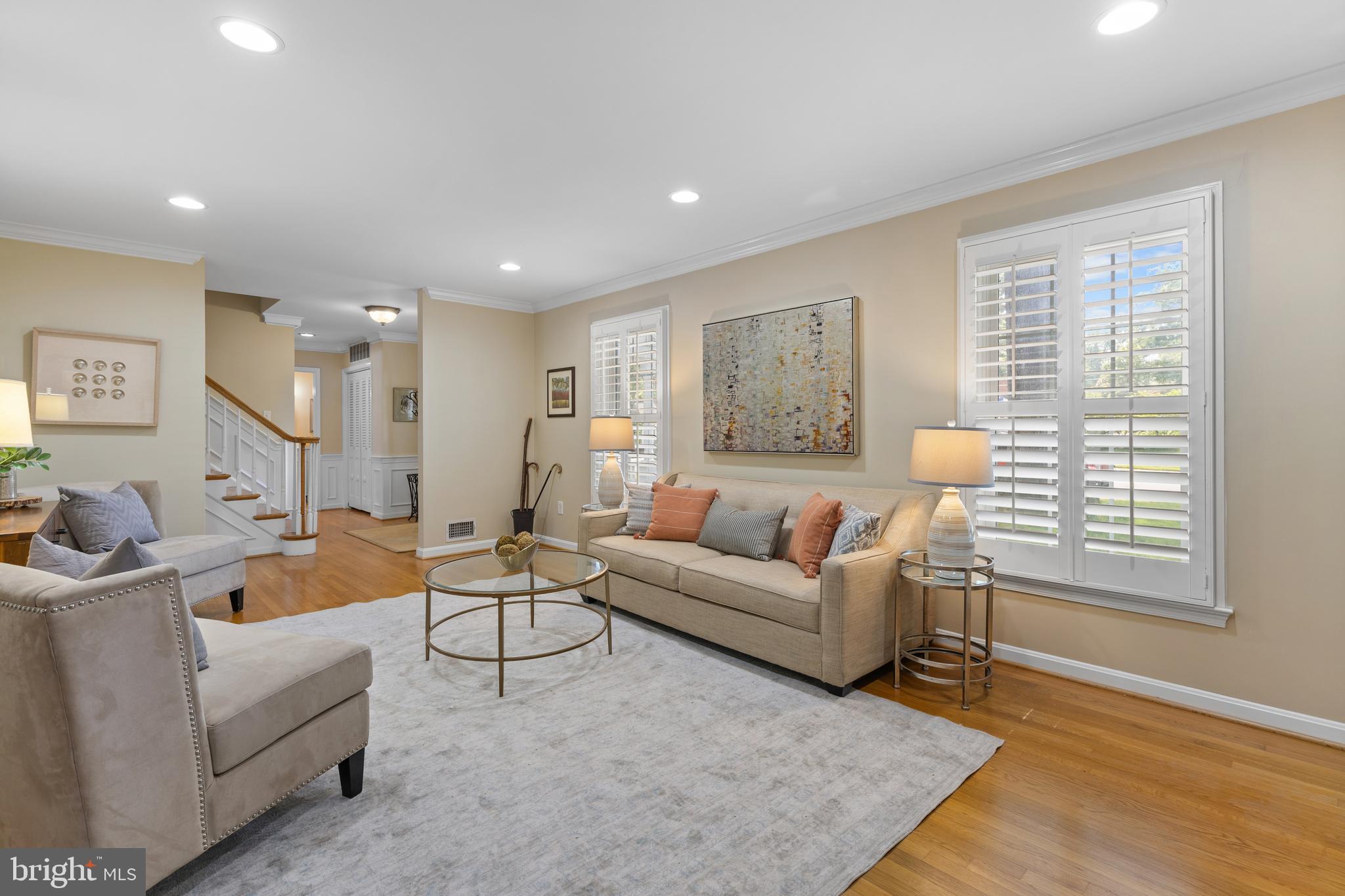 Real estate listing preview #14