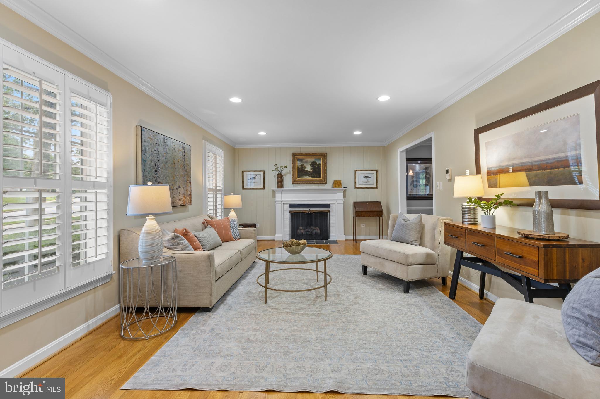 Real estate listing preview #12