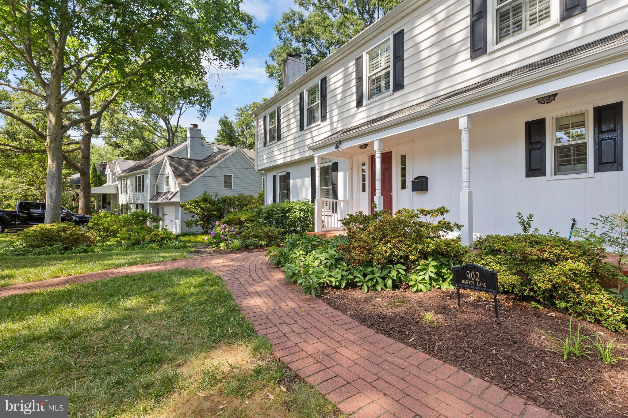 Real estate listing preview #5