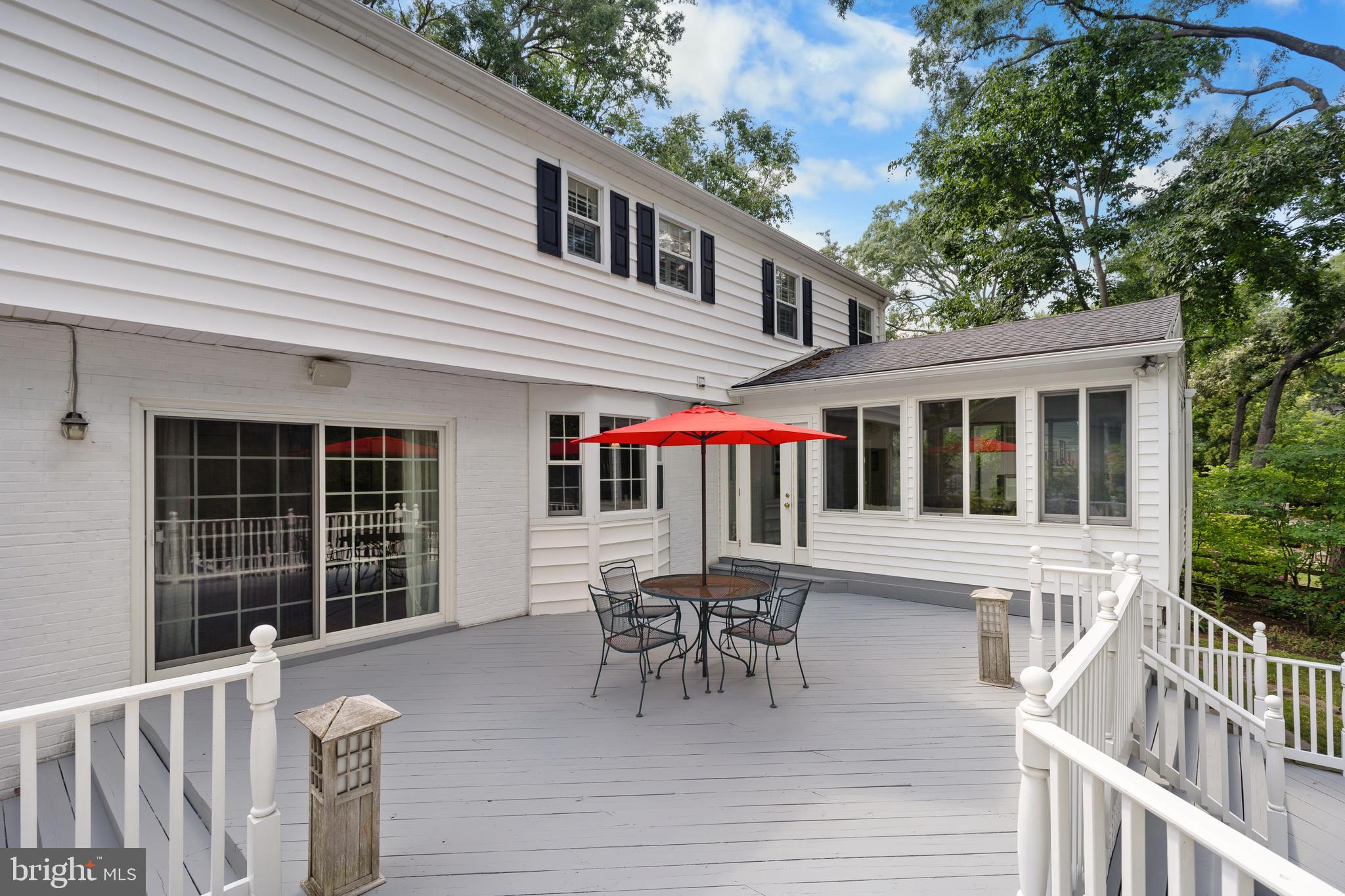 Real estate listing preview #32