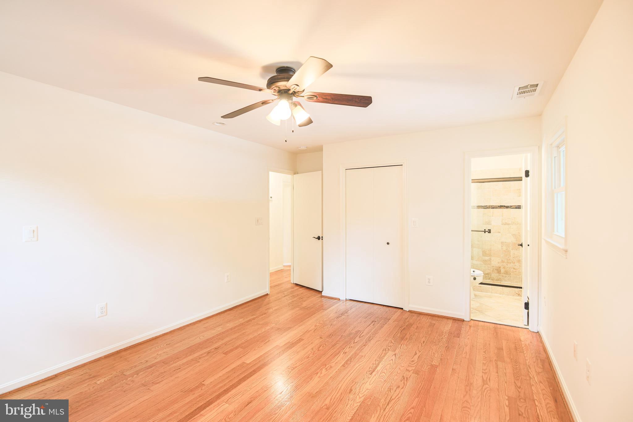 Real estate listing preview #32