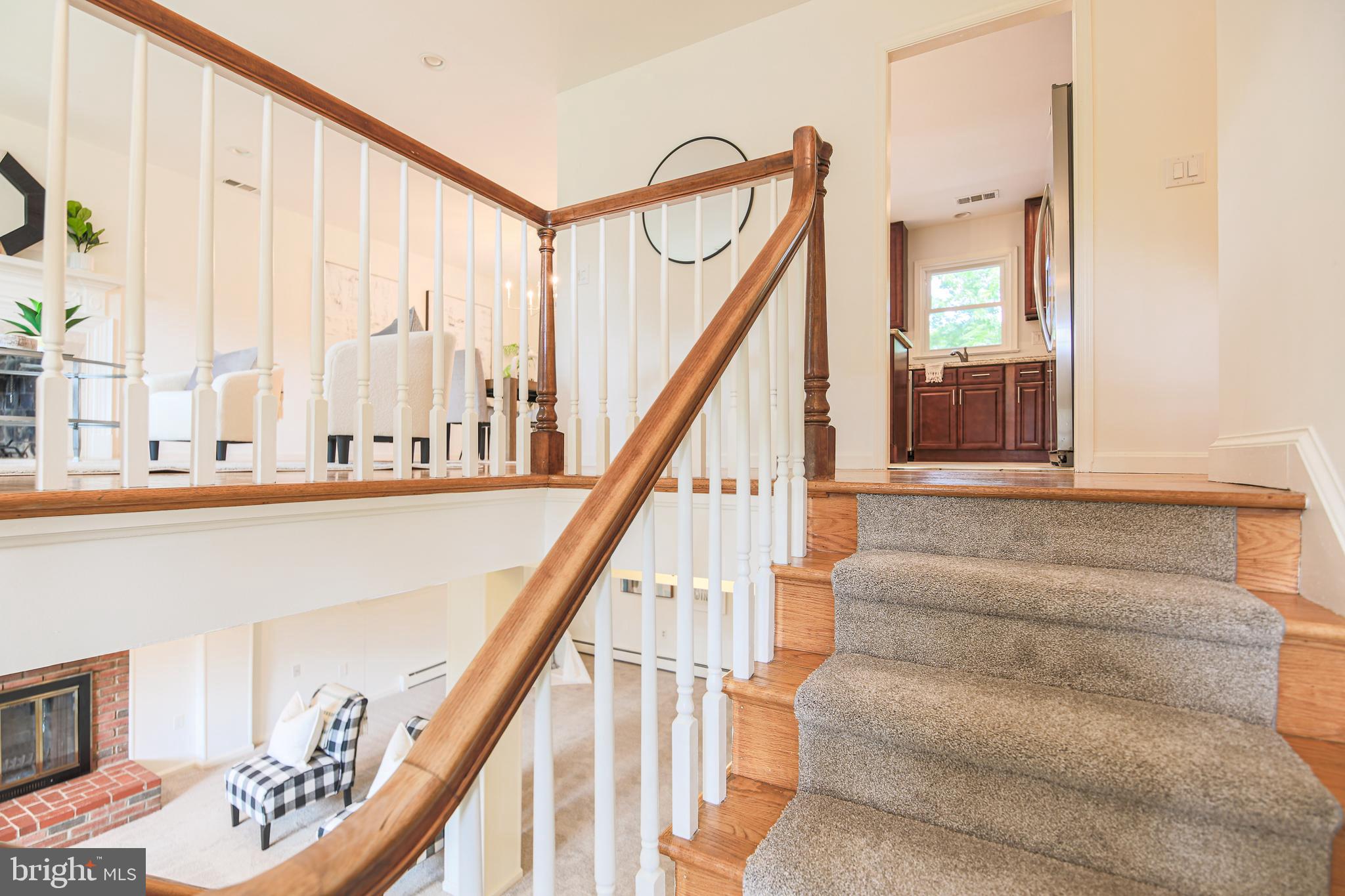 Real estate listing preview #8