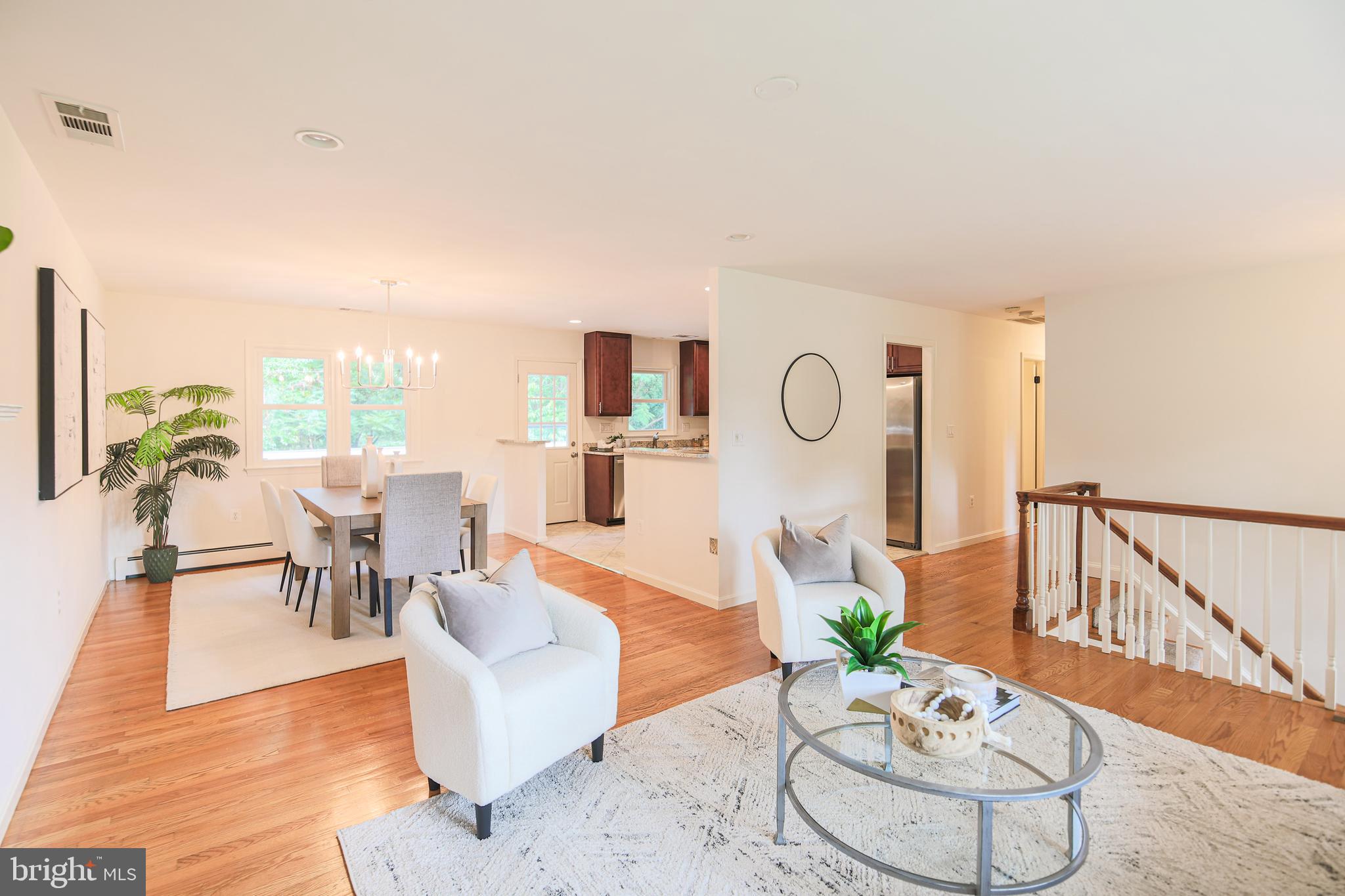 Real estate listing preview #14