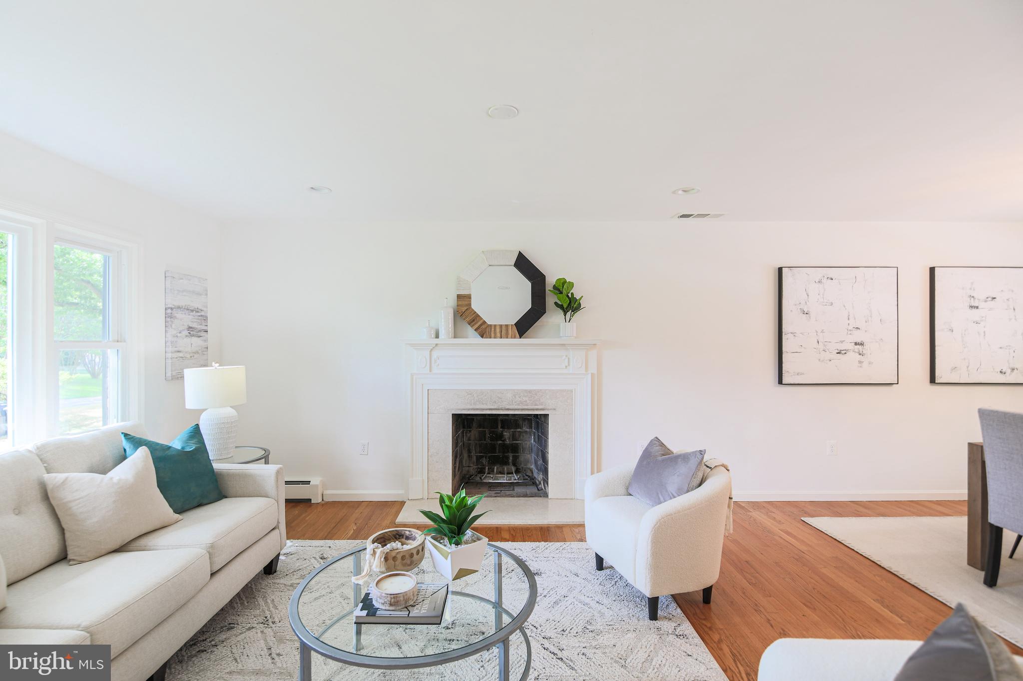 Real estate listing preview #11