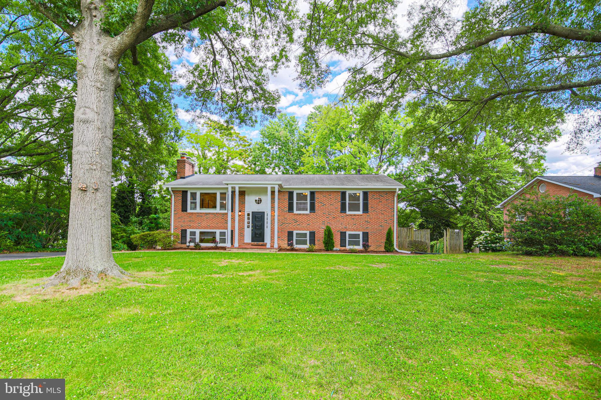 Real estate listing preview #3