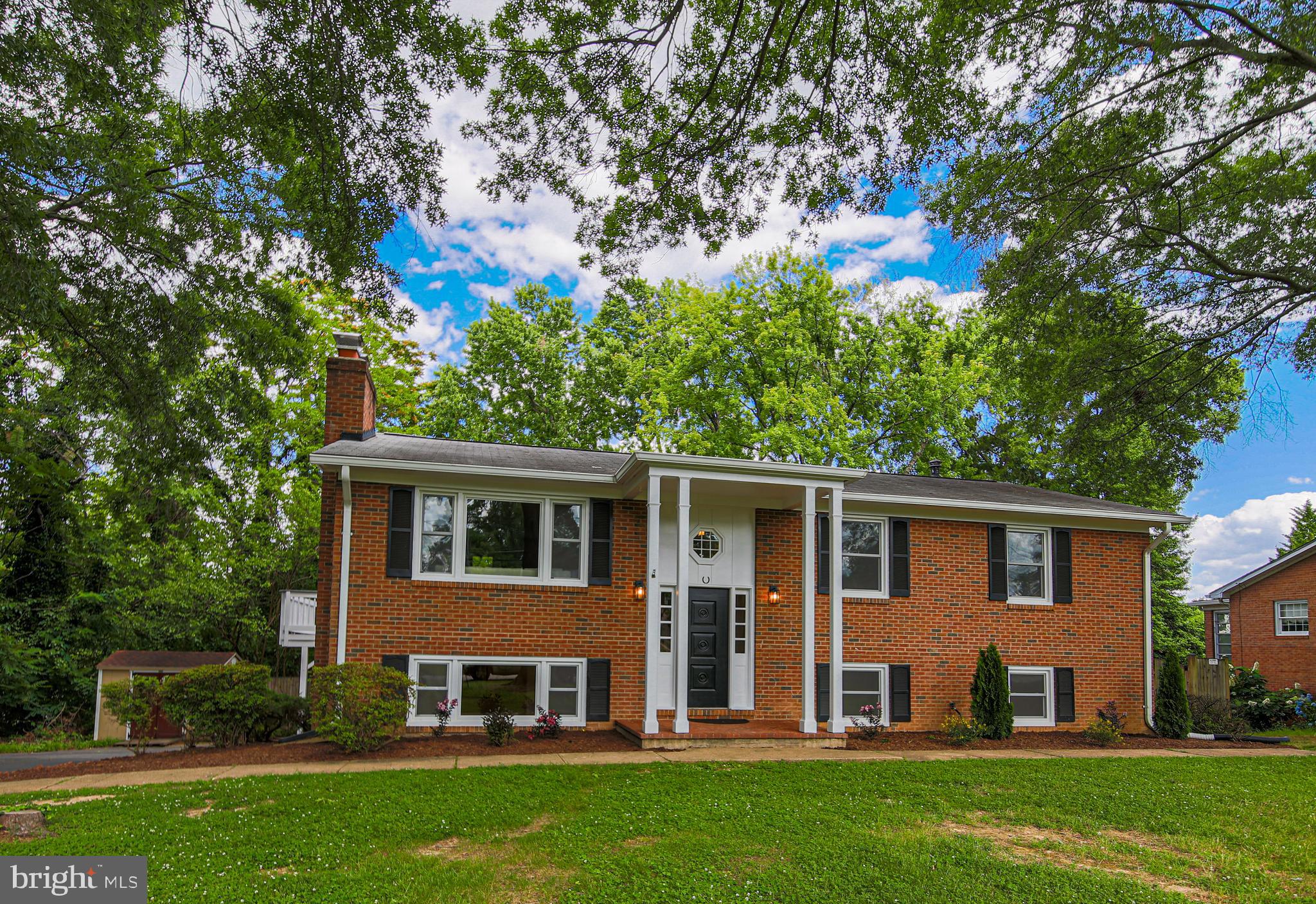 Real estate listing preview #2