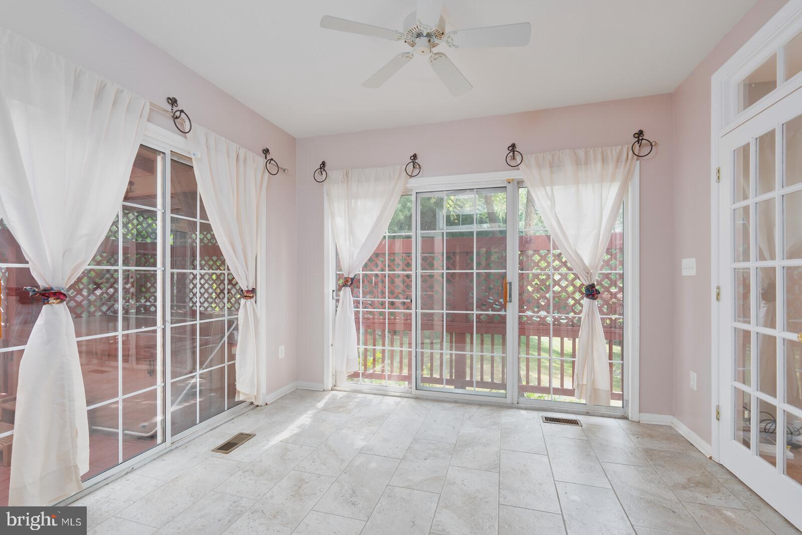 Real estate listing preview #15