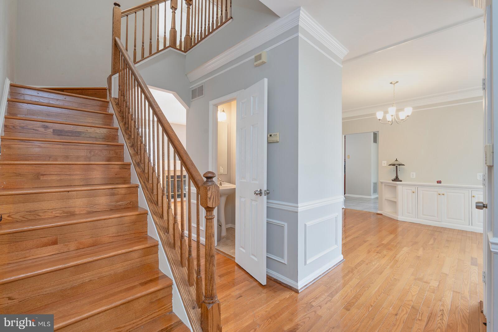 Real estate listing preview #5