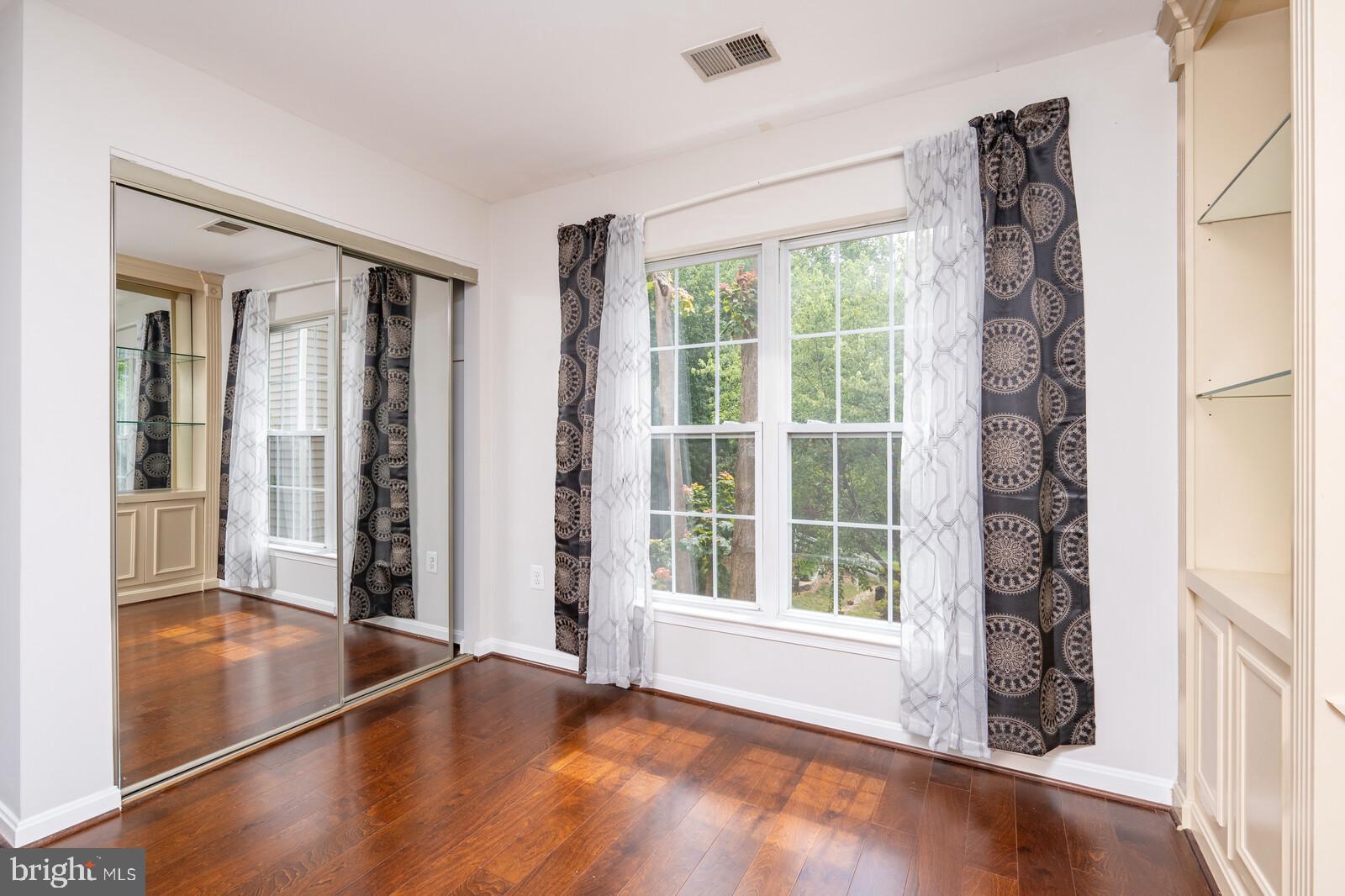 Real estate listing preview #29