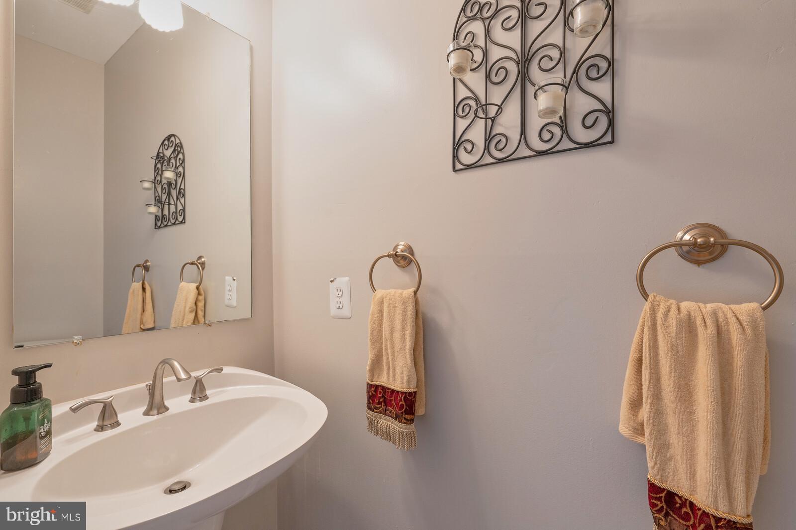 Real estate listing preview #7