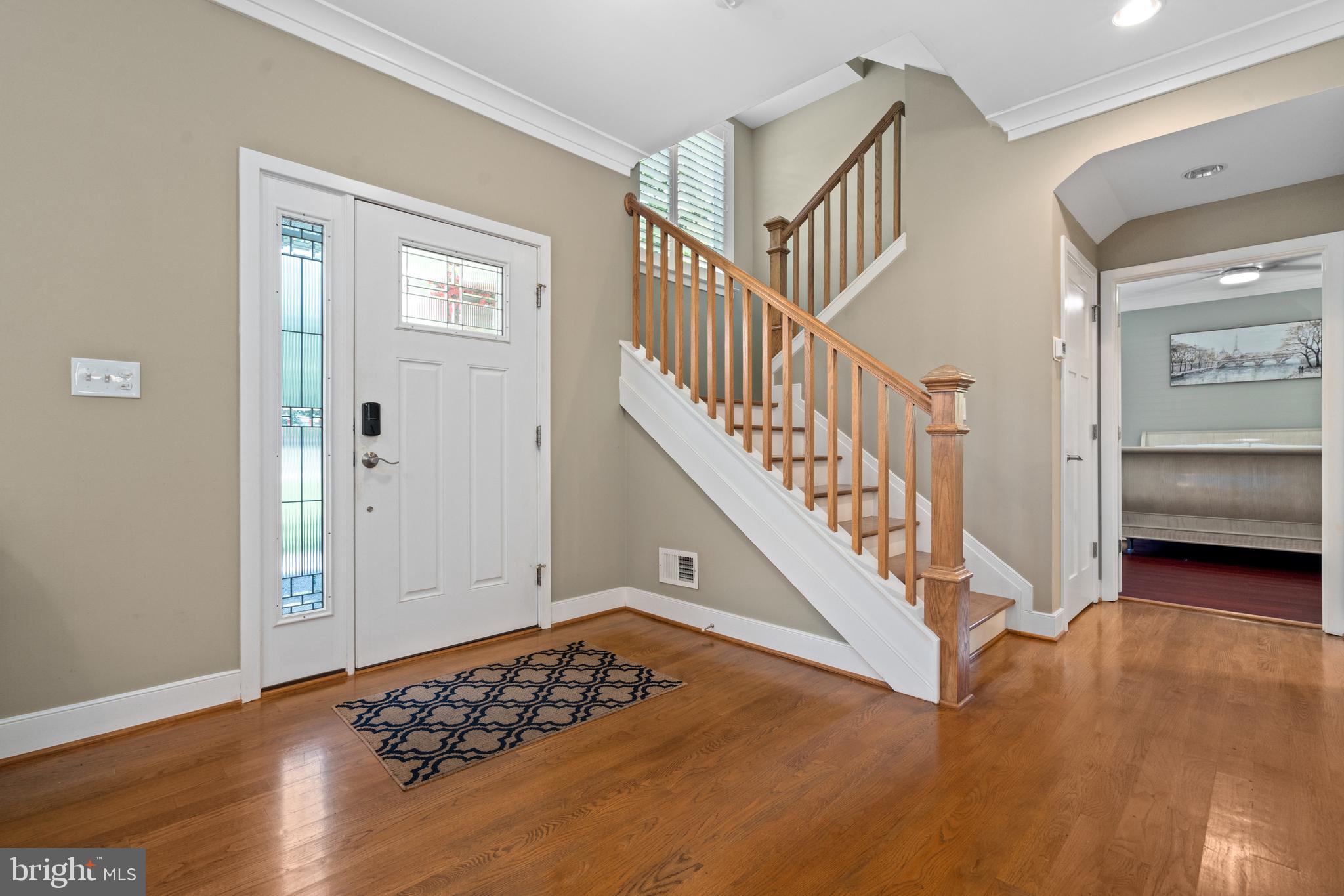 Real estate listing preview #6