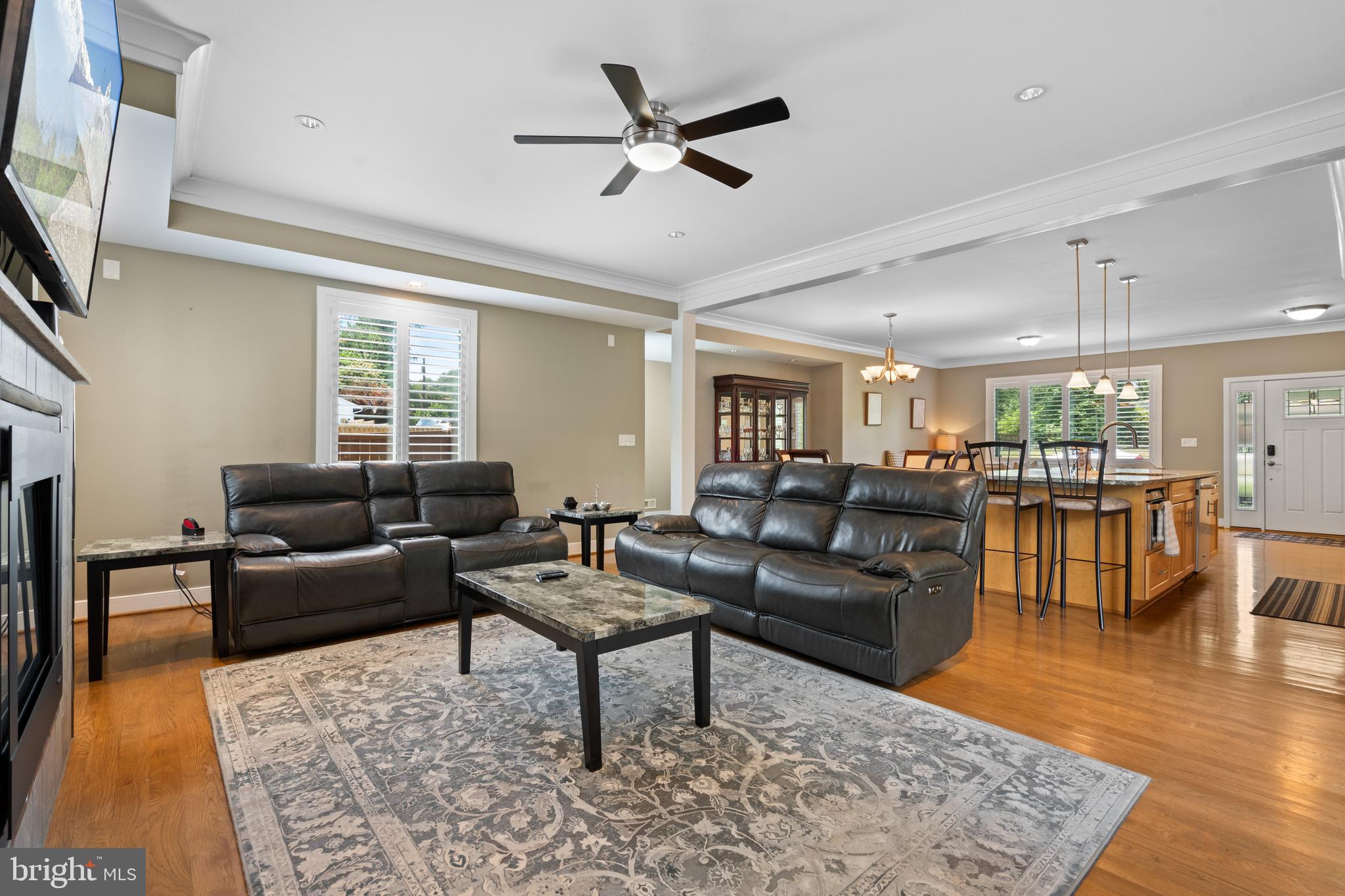 Real estate listing preview #14