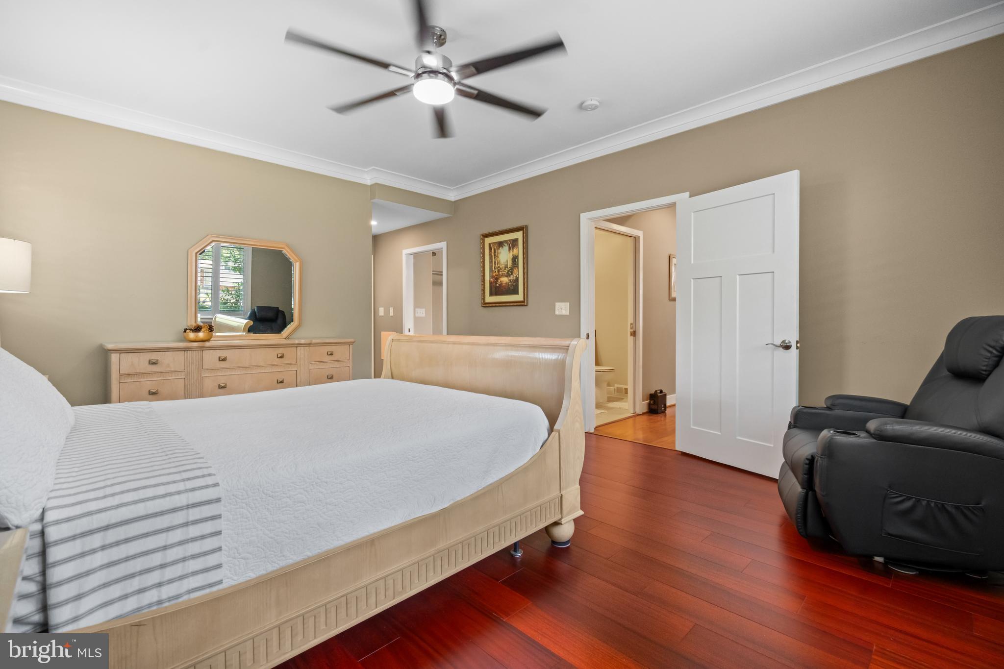 Real estate listing preview #17