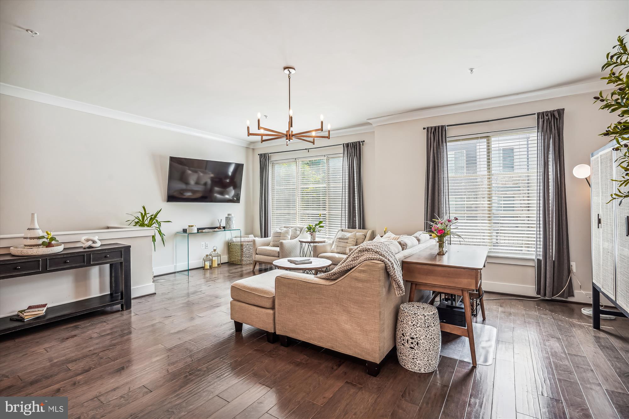 Real estate listing preview #12