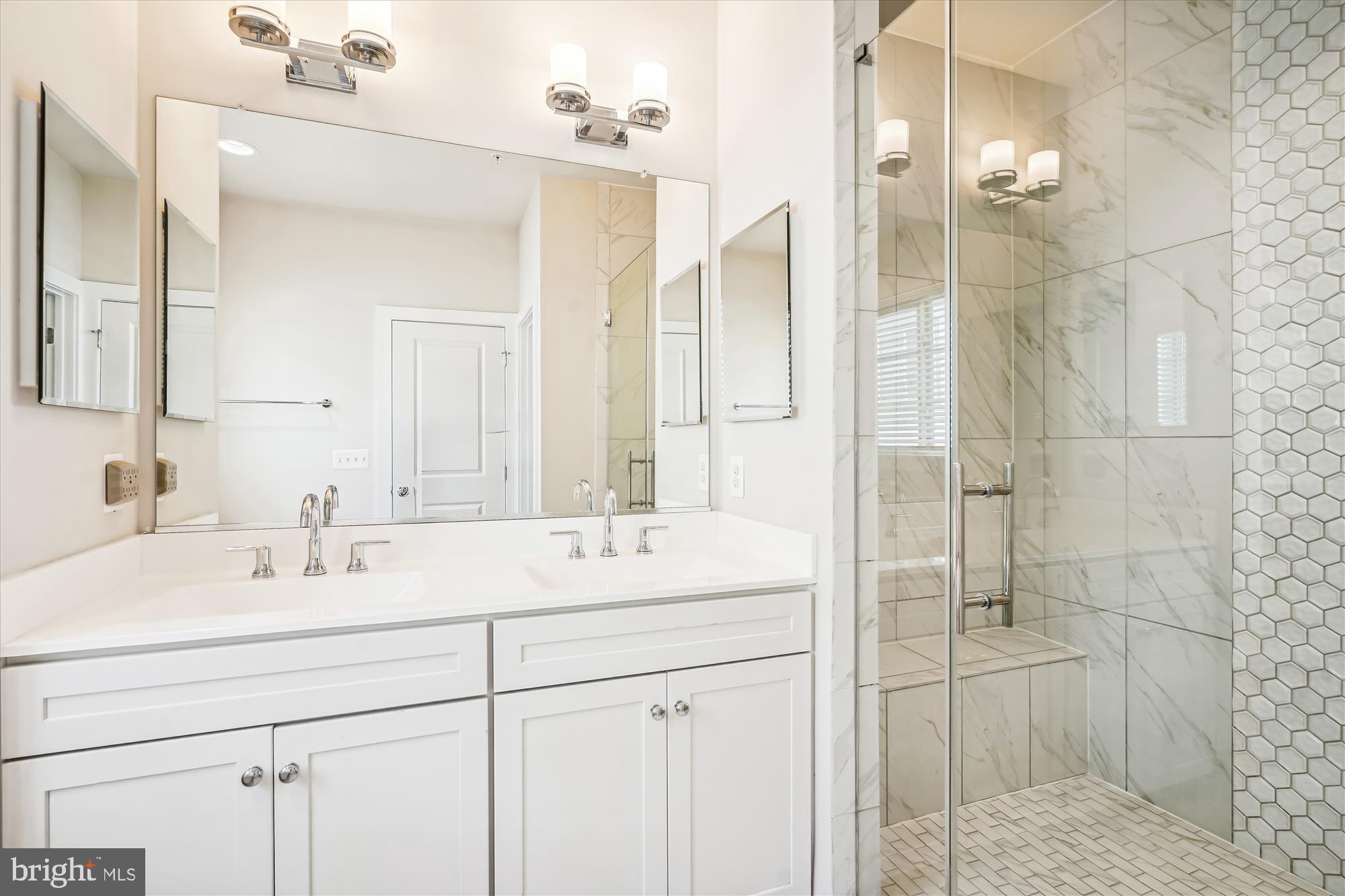 Real estate listing preview #17