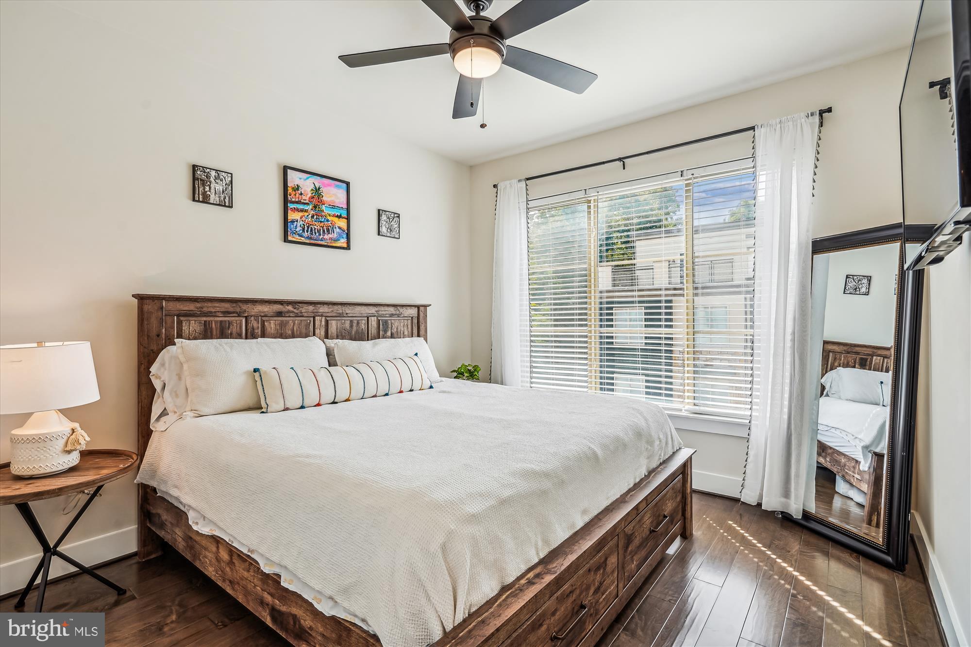 Real estate listing preview #18