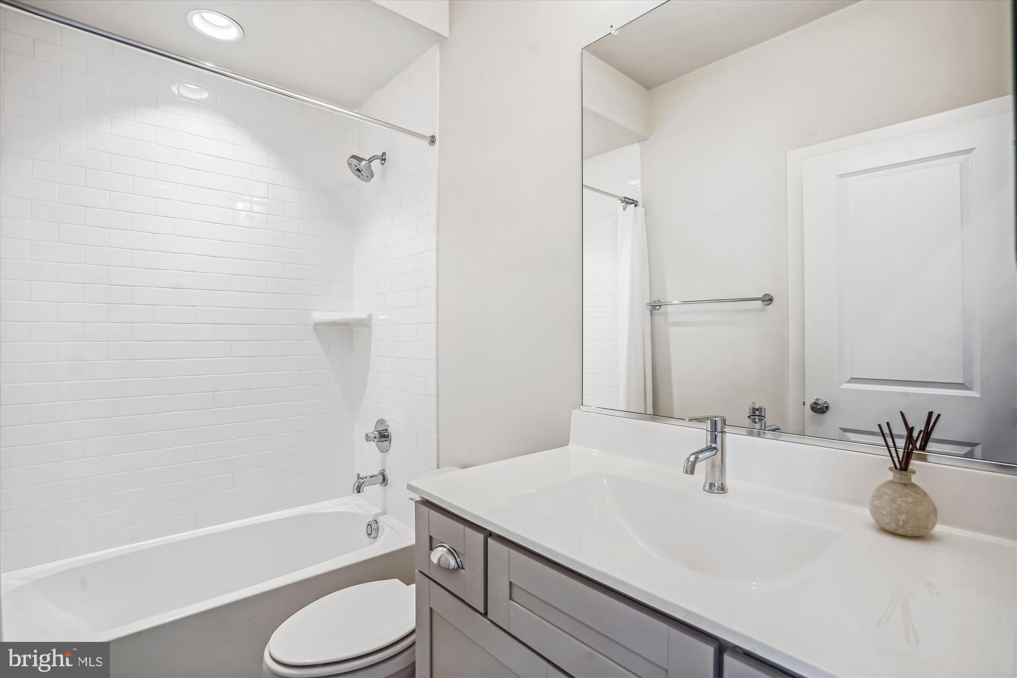 Real estate listing preview #20