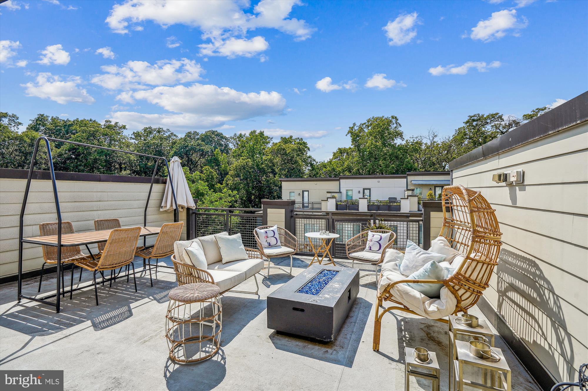 Real estate listing preview #30