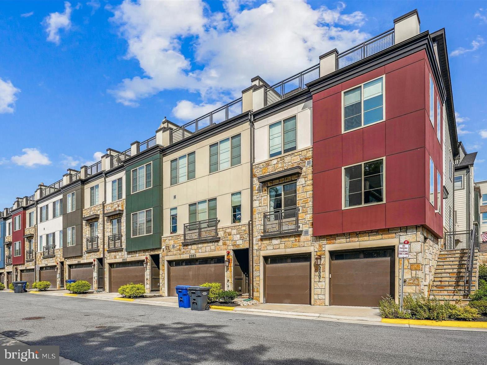 Real estate listing preview #1