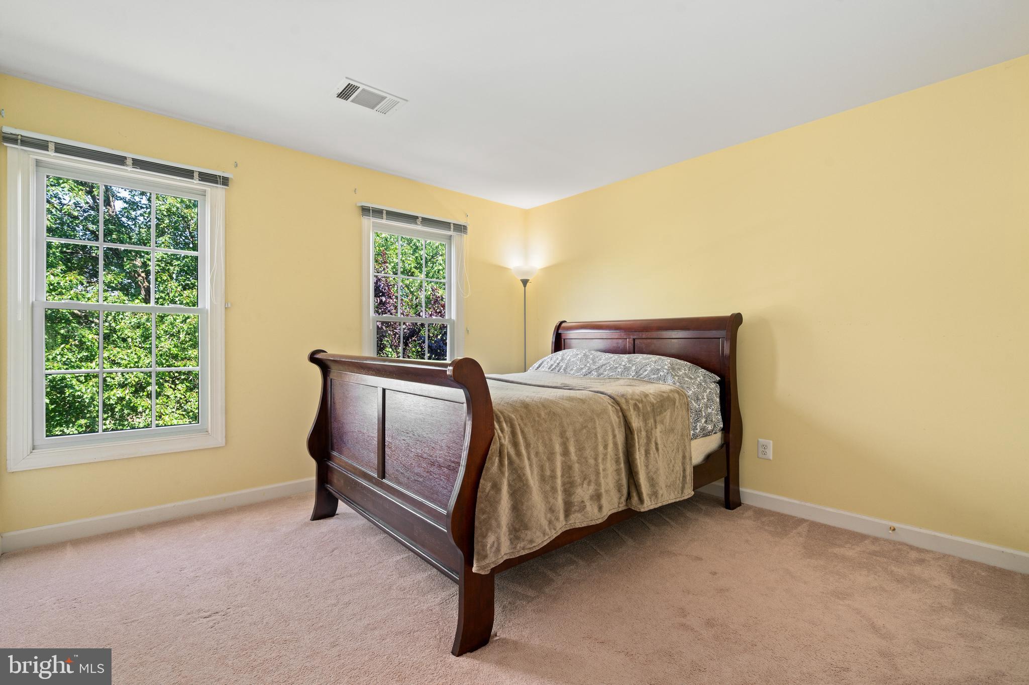 Real estate listing preview #33