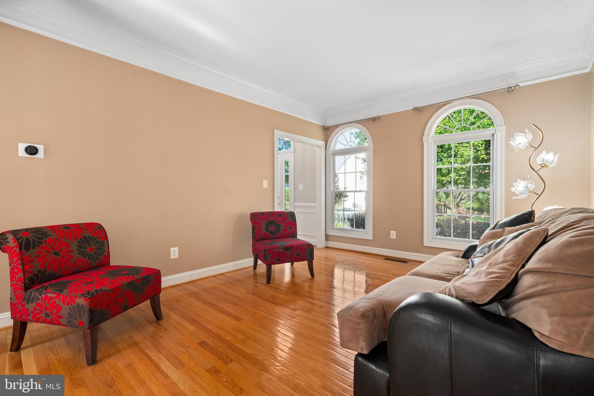 Real estate listing preview #9