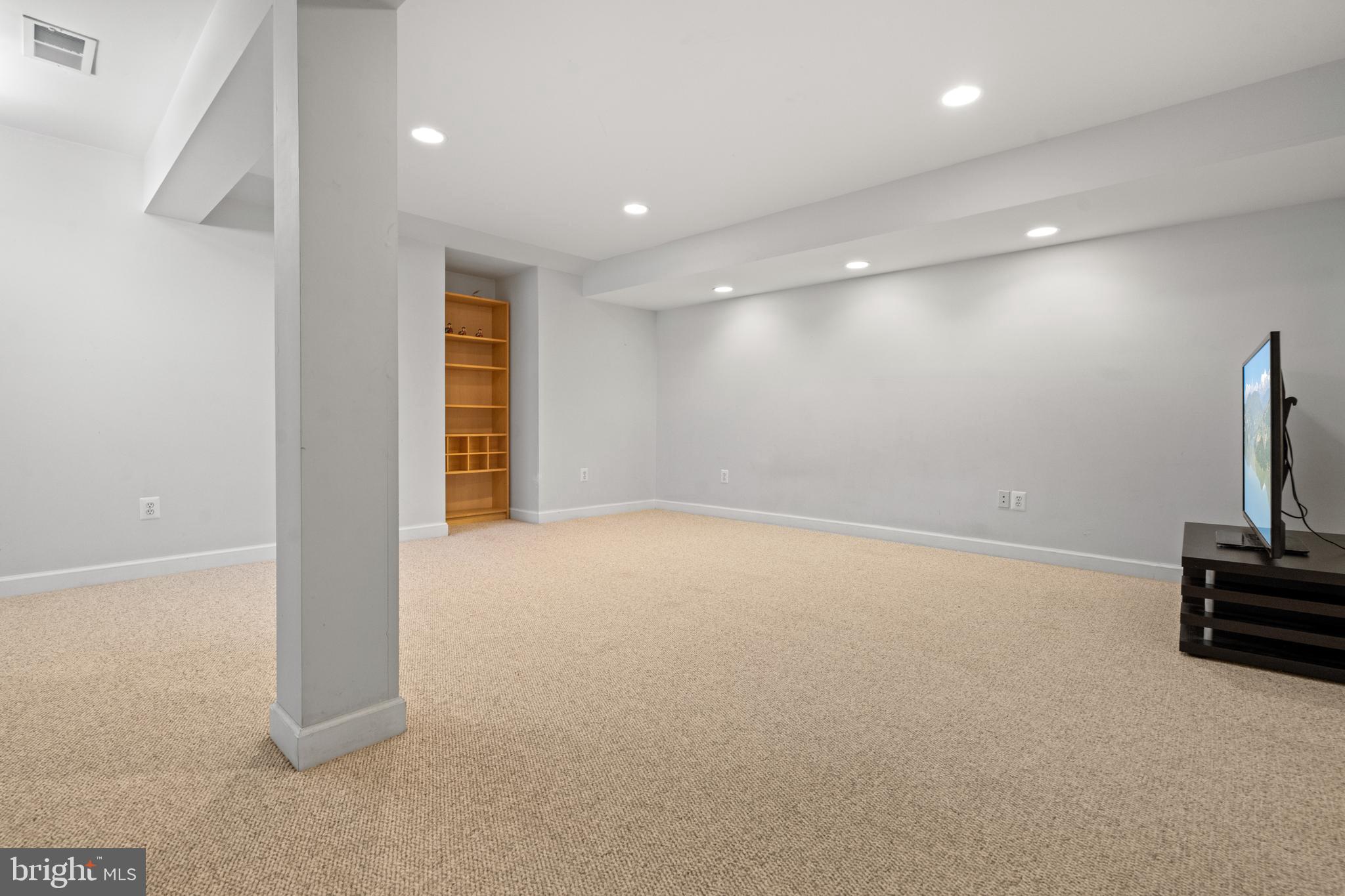 Real estate listing preview #39