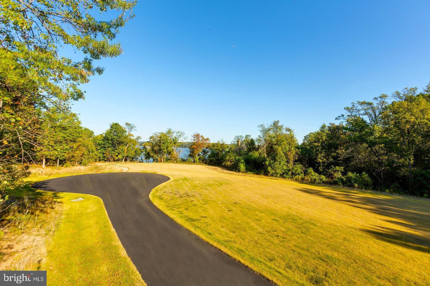 Real estate listing preview #3