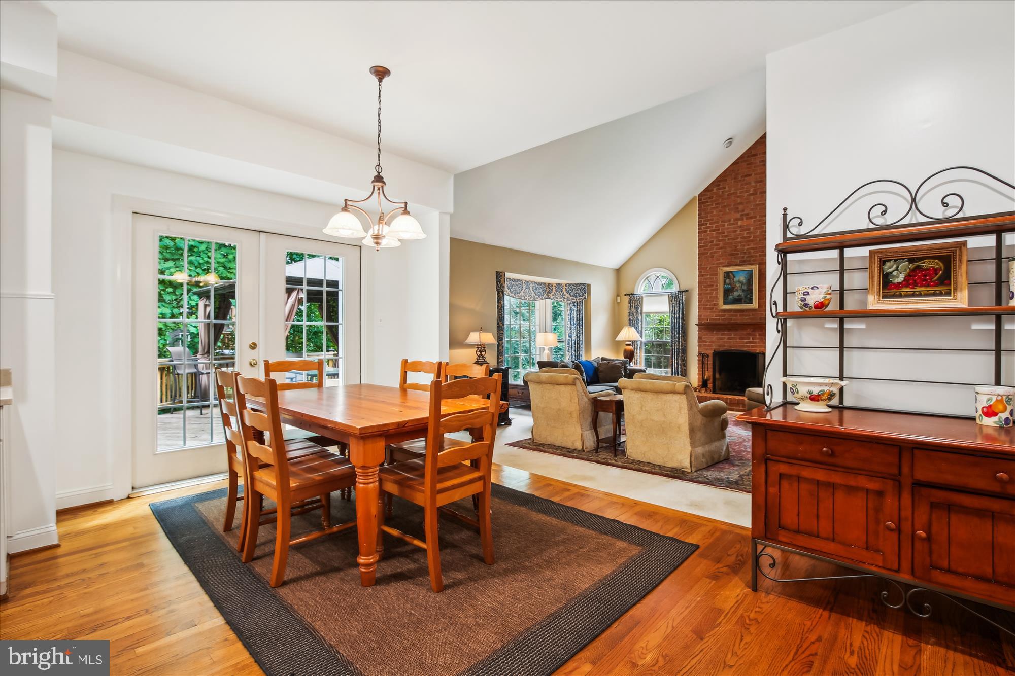 Real estate listing preview #18