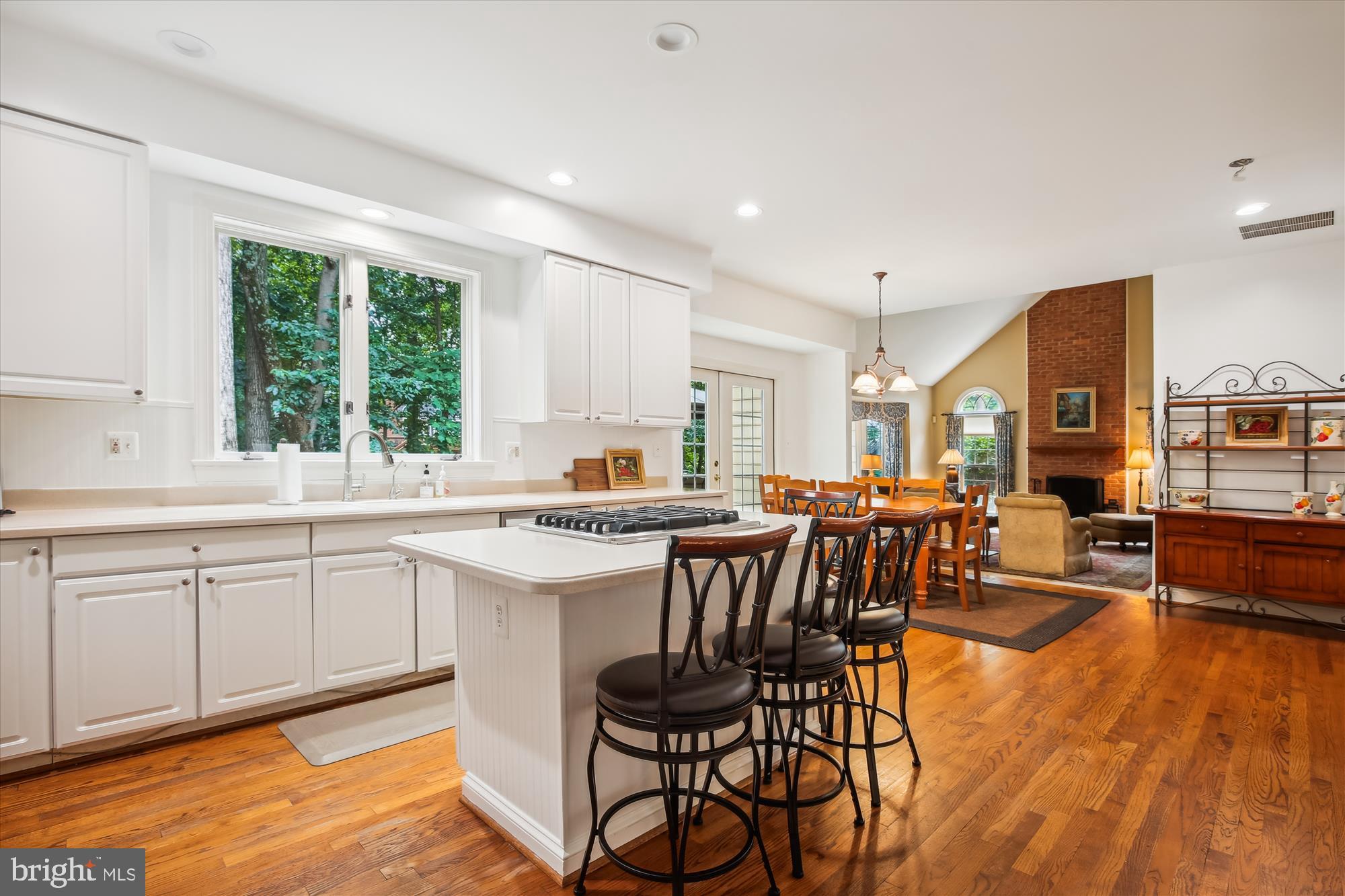 Real estate listing preview #15