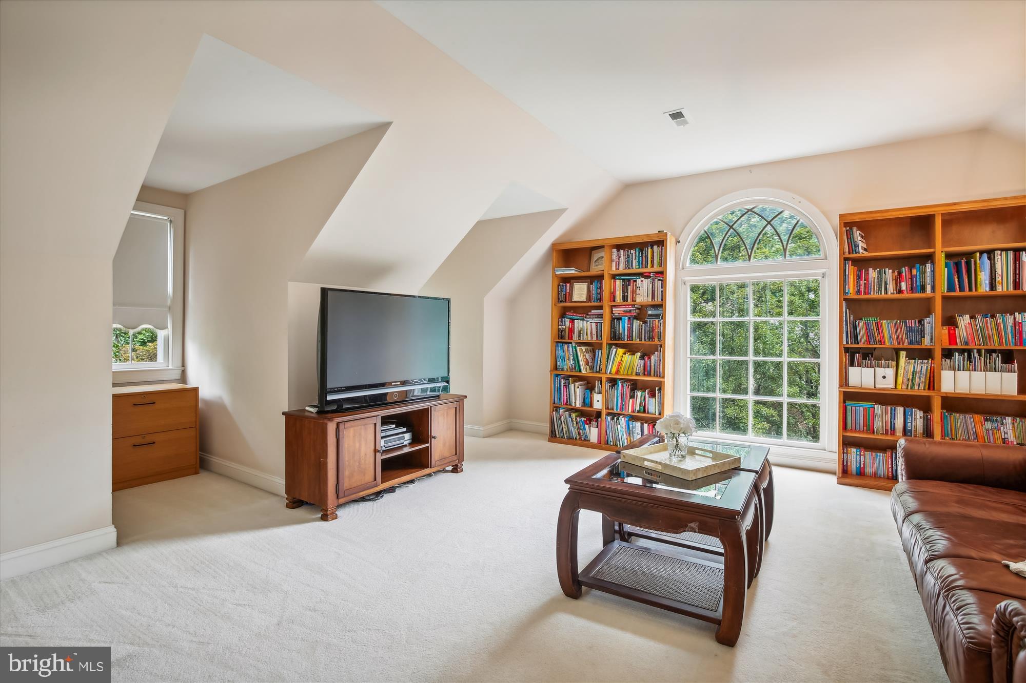 Real estate listing preview #25