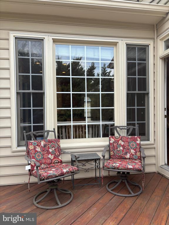 Real estate listing preview #16