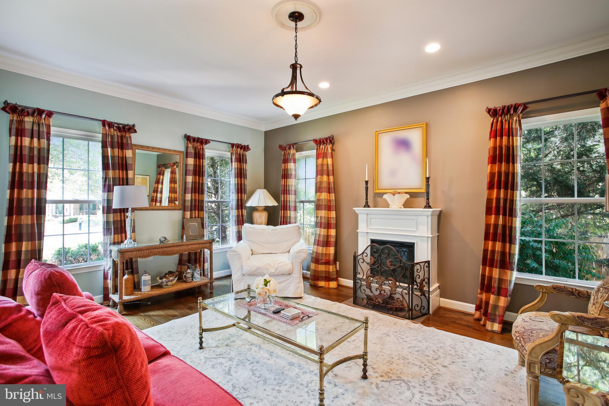 Real estate listing preview #6