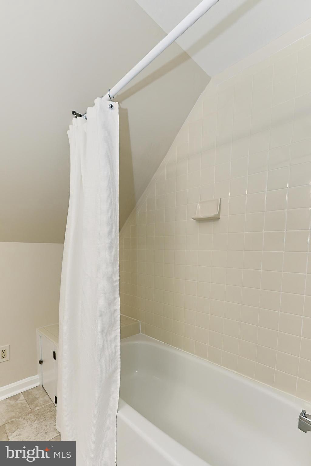 Real estate listing preview #37