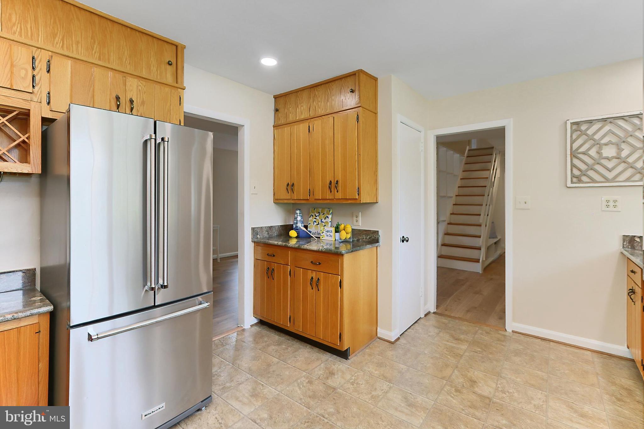 Real estate listing preview #14