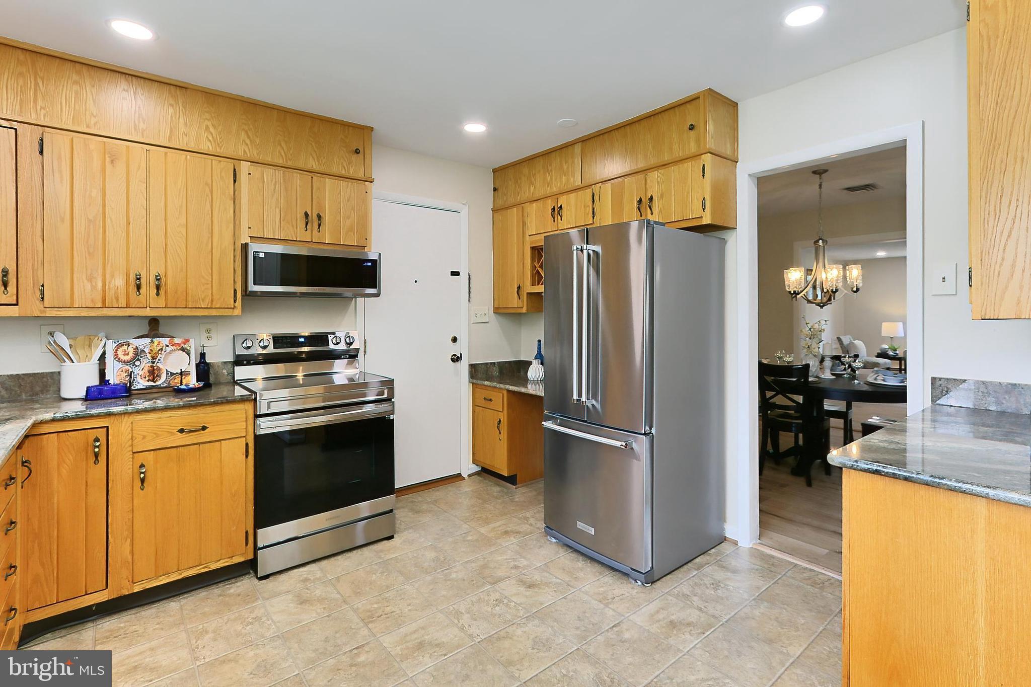 Real estate listing preview #13