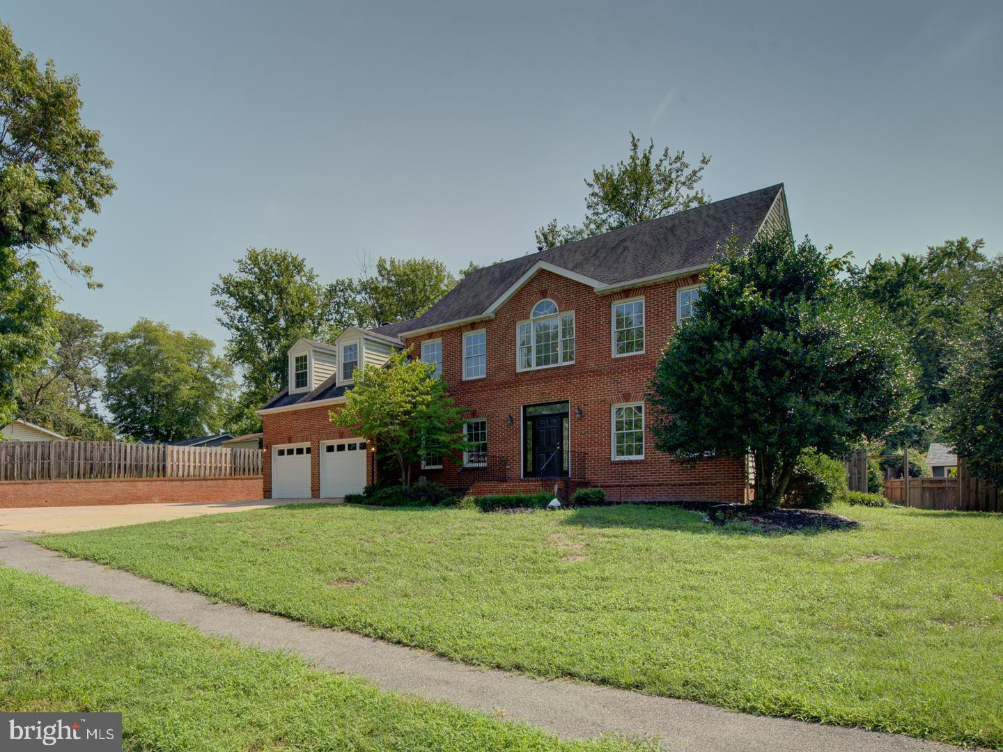 Real estate listing preview #2