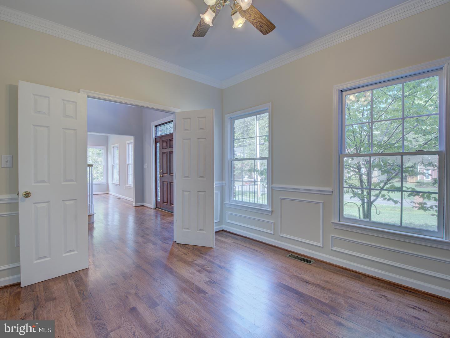 Real estate listing preview #10