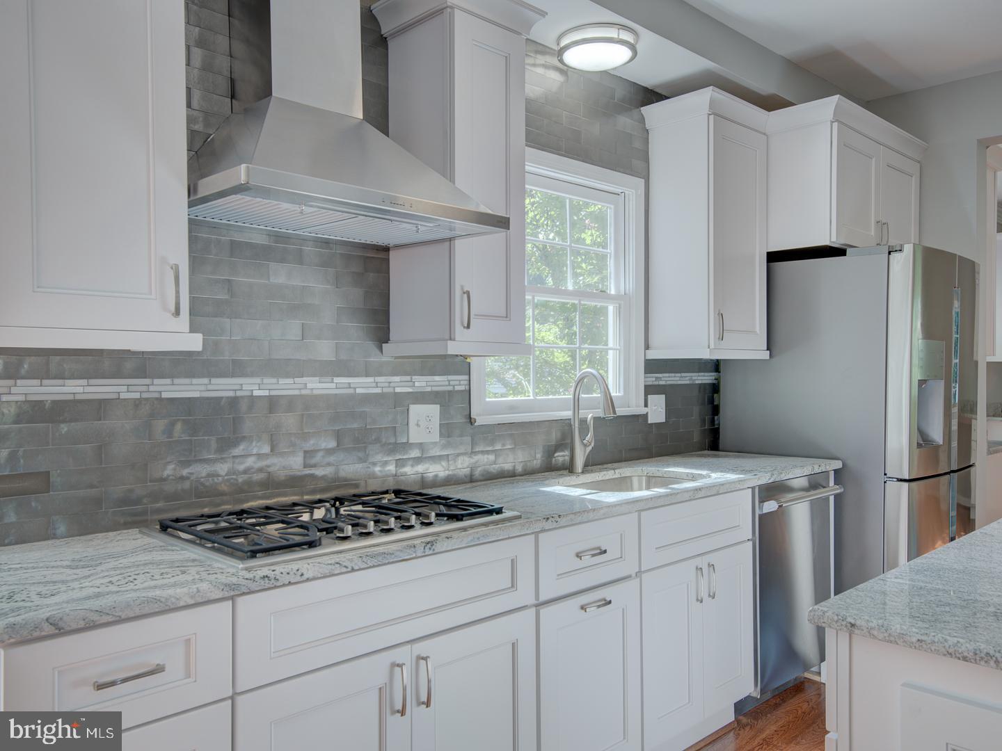 Real estate listing preview #28