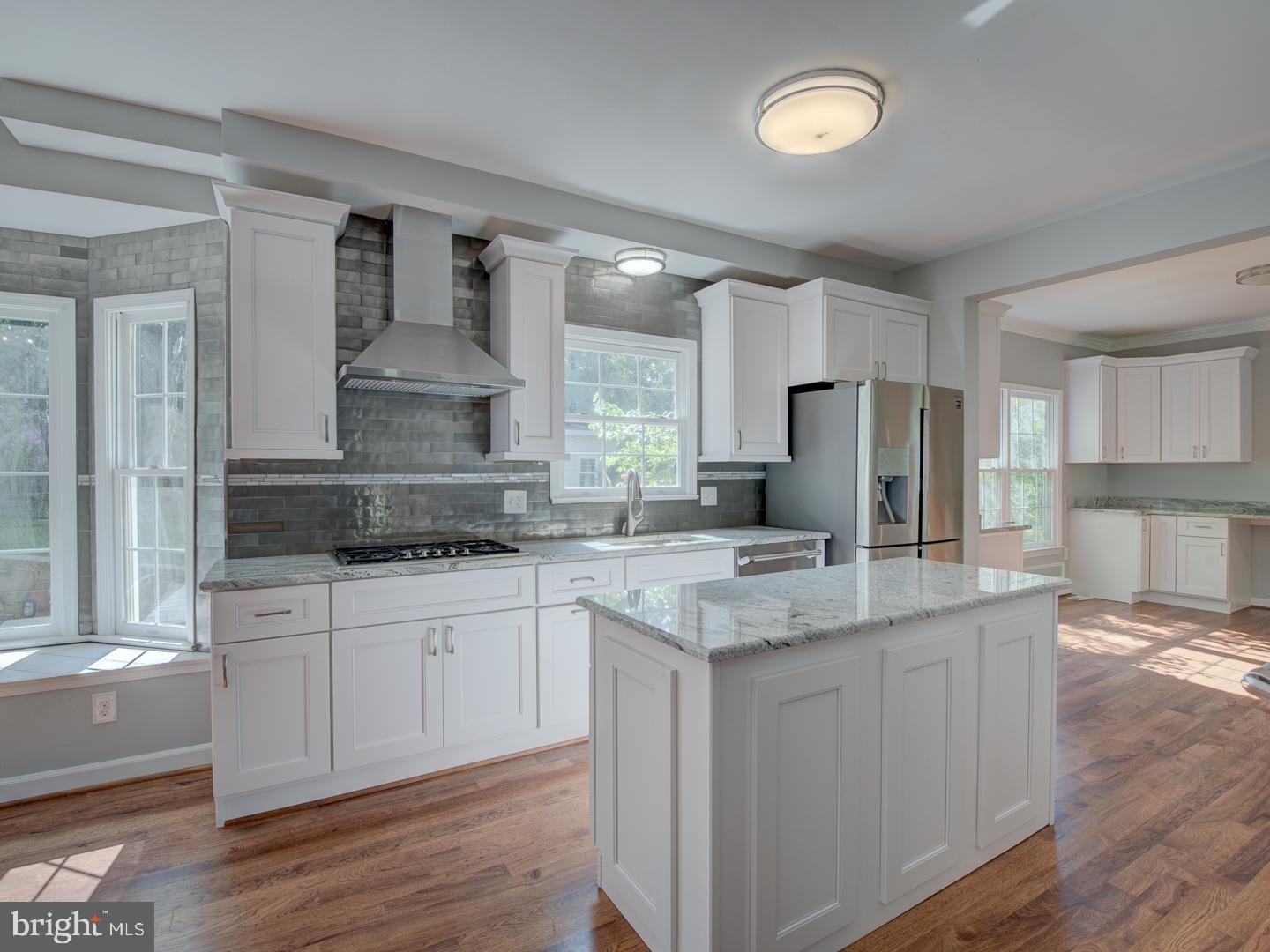 Real estate listing preview #25