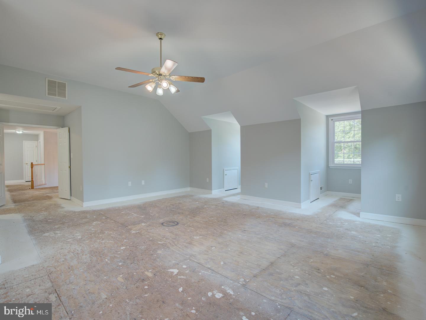 Real estate listing preview #64