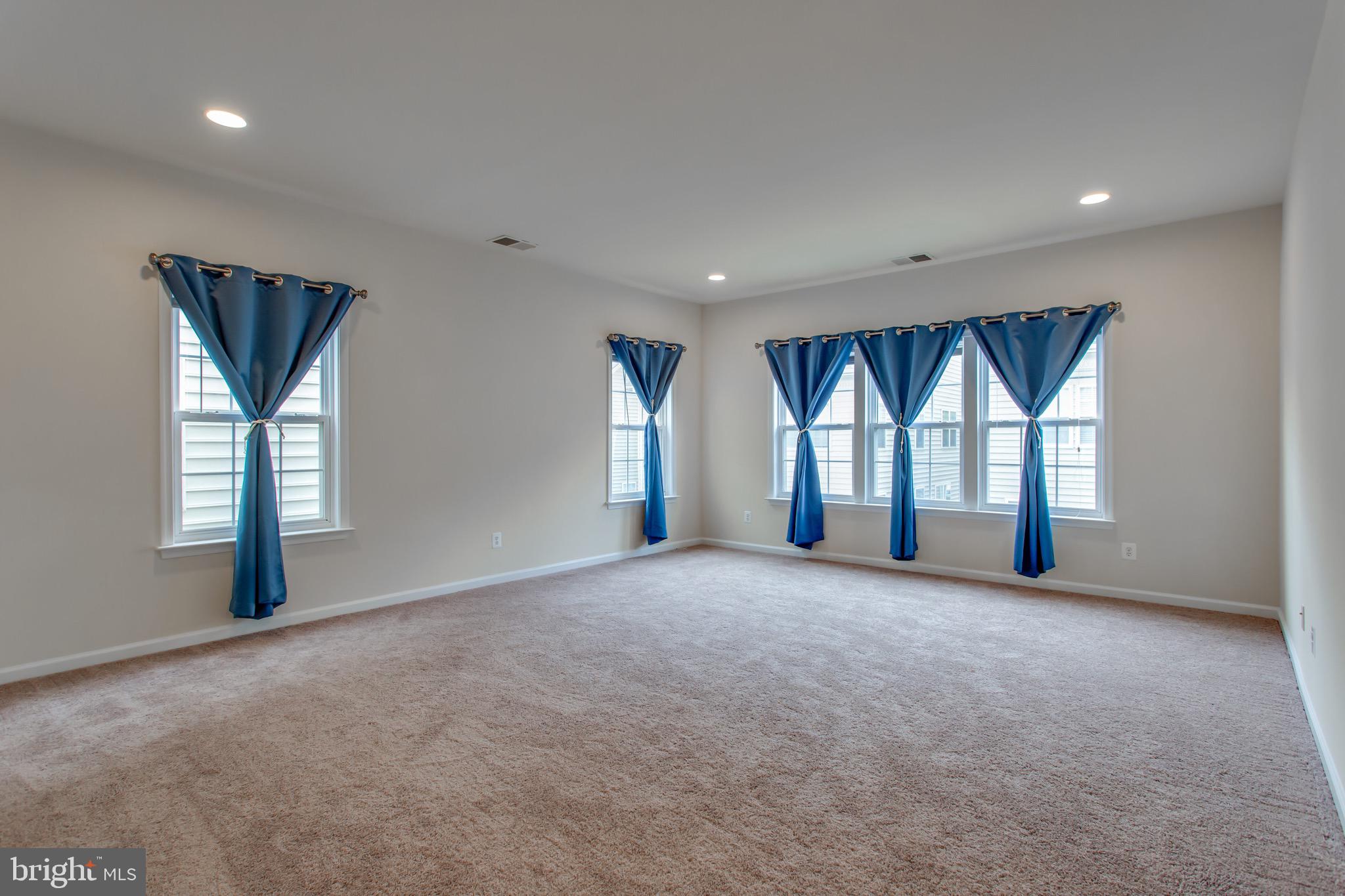 Real estate listing preview #26