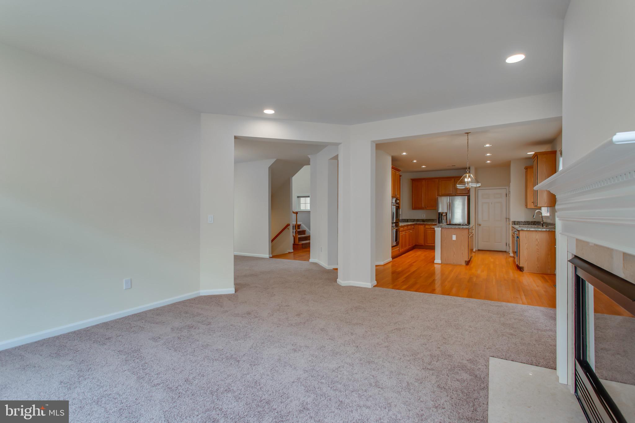 Real estate listing preview #11