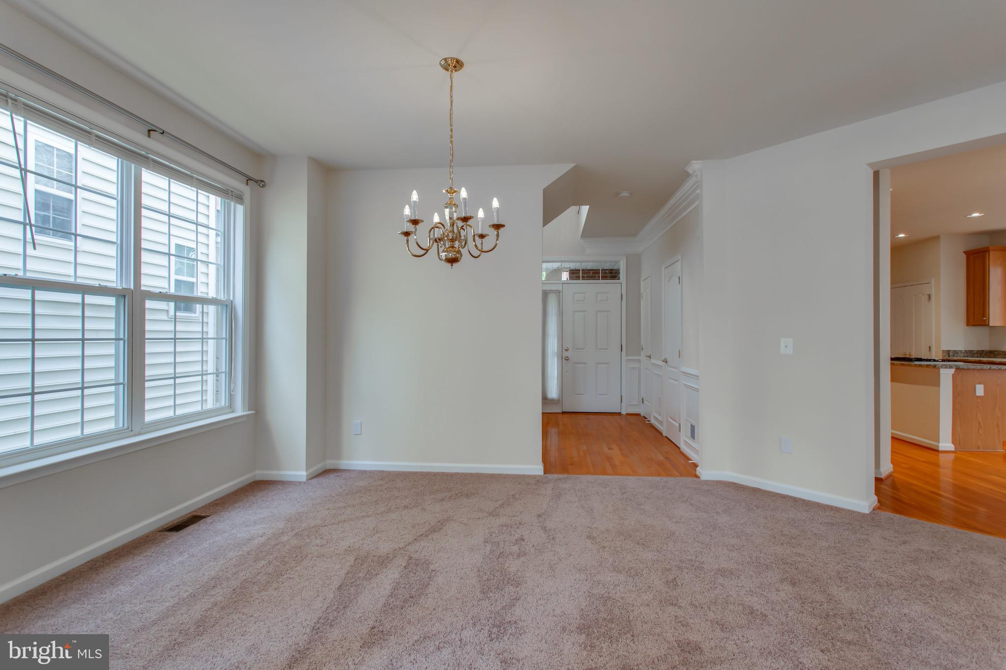 Real estate listing preview #17